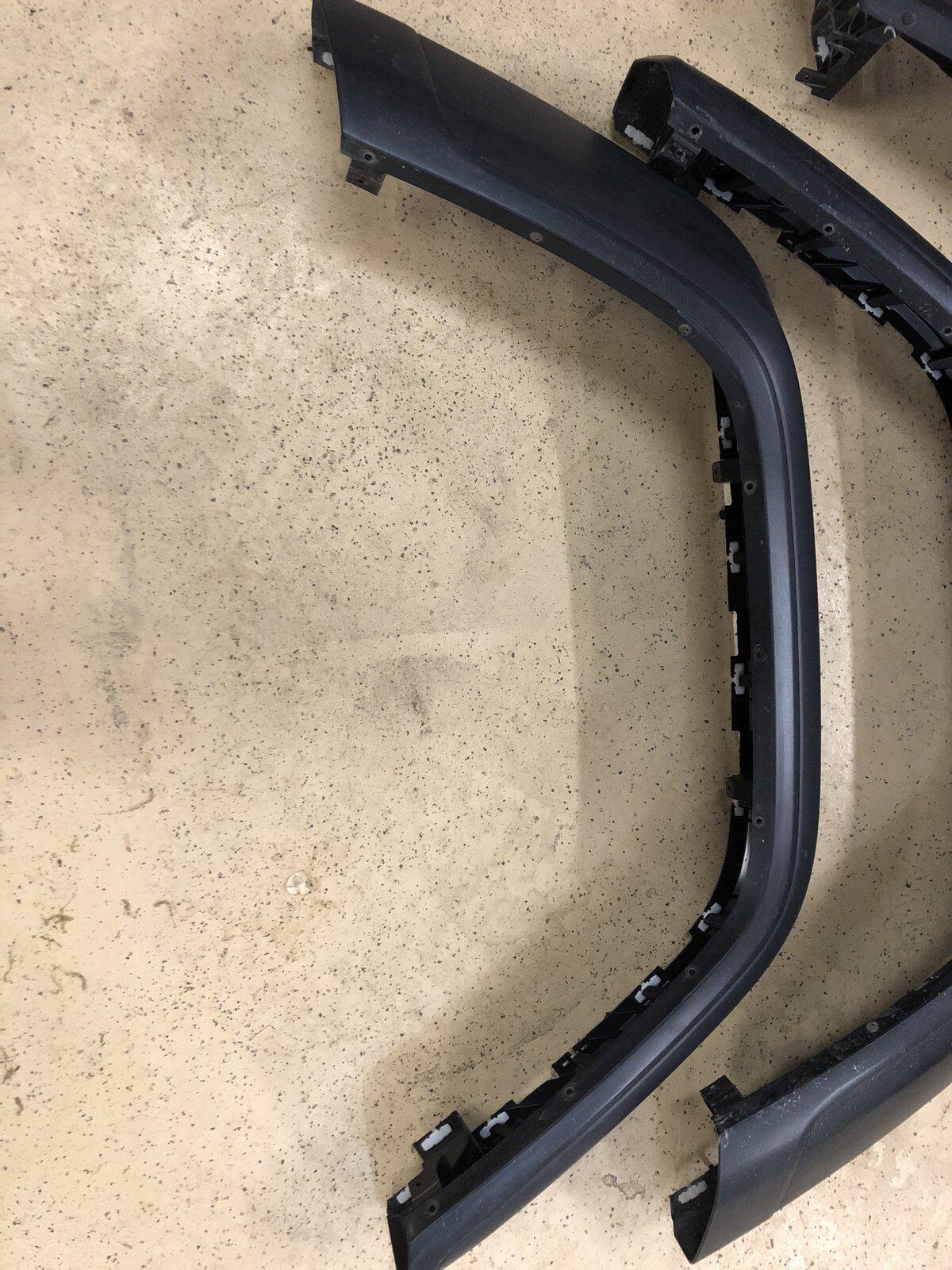 Jeep Gladiator Black Textured Rubicon Fender Flares - $500 2AD156F7-AACA-43F0-96C9-EA635022D1F4
