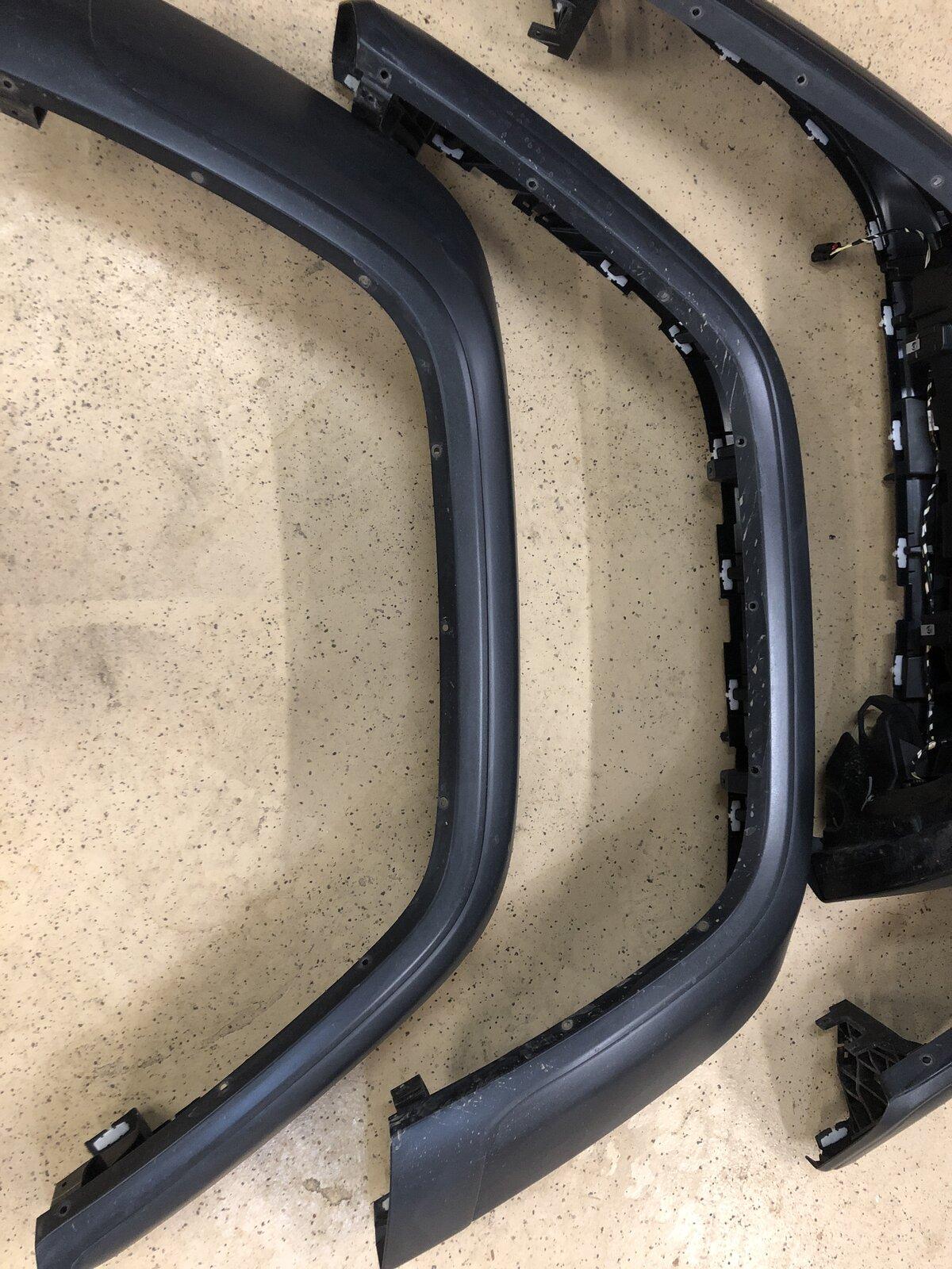 Jeep Gladiator Black Textured Rubicon Fender Flares - $500 121C91A1-1EC8-42EC-A3FF-286A1AA942A6