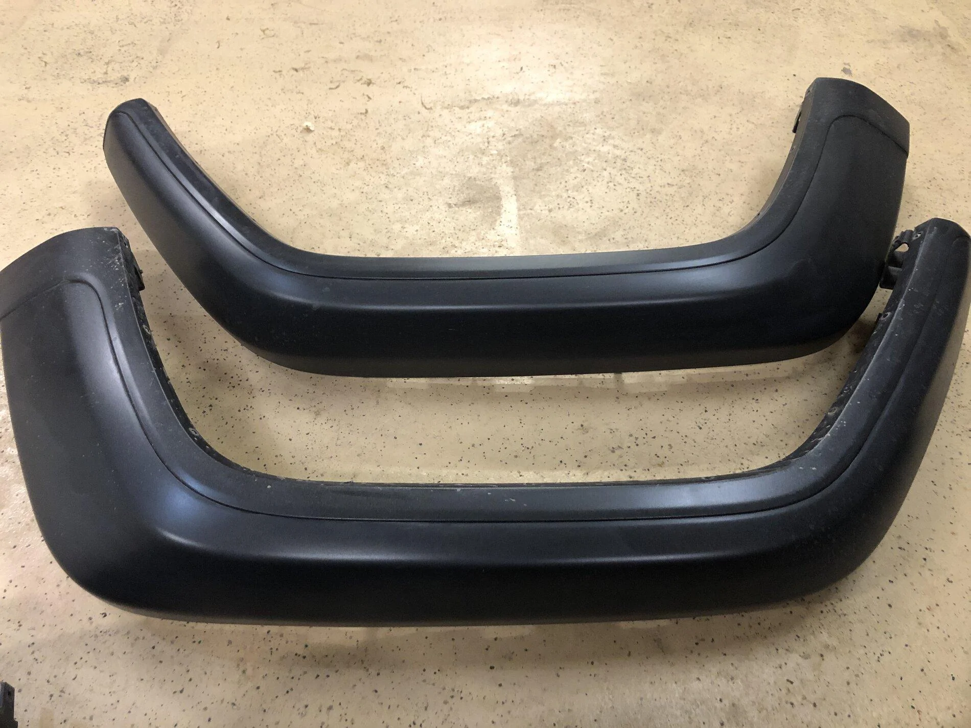 Jeep Gladiator Black Textured Rubicon Fender Flares - $500 3402F567-68B8-4592-8BEA-F02864F29E4B