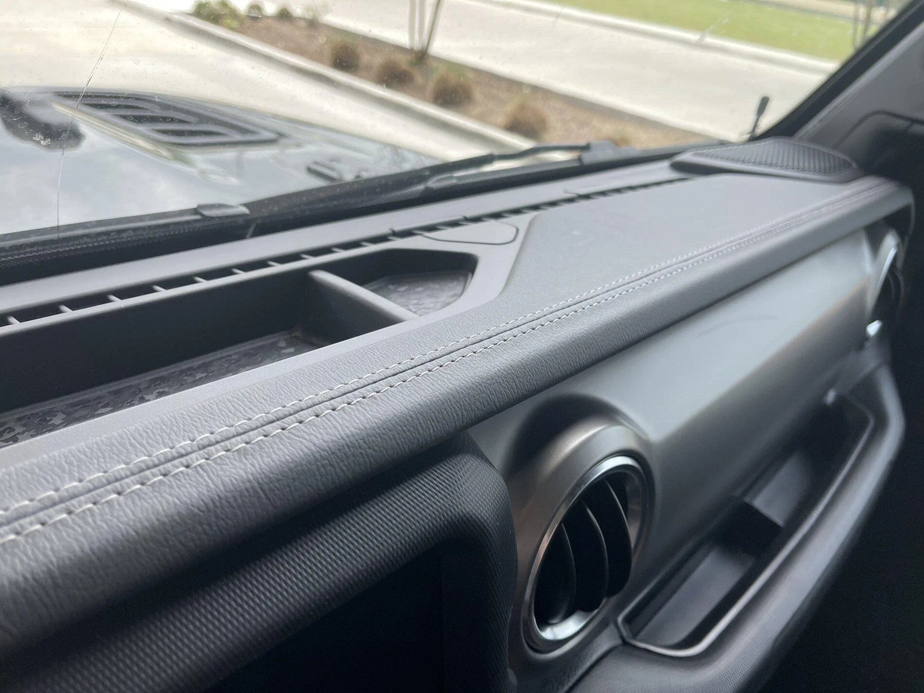 Jeep Gladiator Question regarding brown leather seat option for Rubicon trims 23D1778F-A4E8-46C0-BA18-AE7930D1ED15