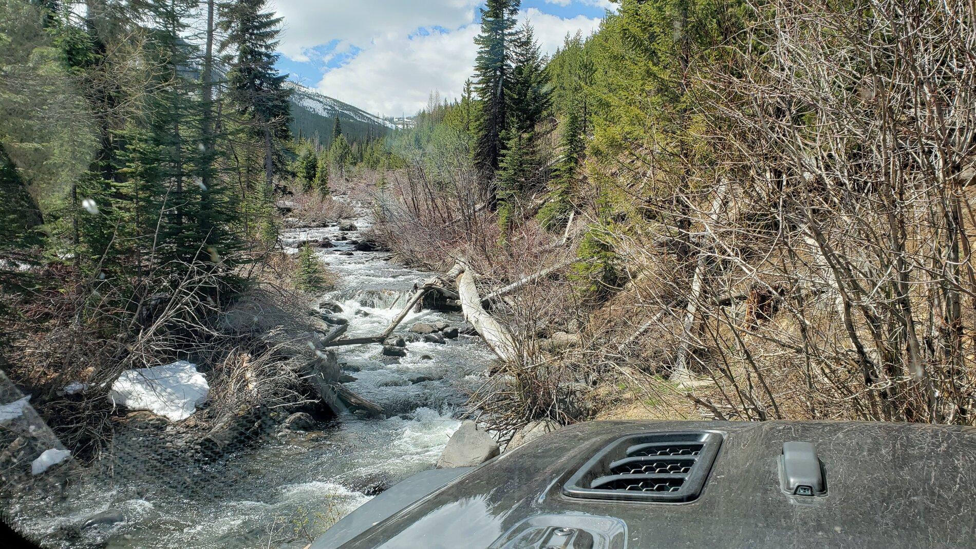 Jeep Gladiator Joseph, Oregon forest road trip 20210511_122602