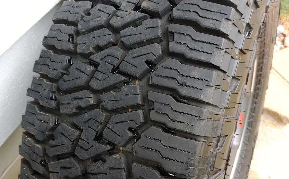 Jeep Gladiator FOR SALE - set of 4 Rubicon wheels and Falken A/T tires WITH sensors 20210514_111217