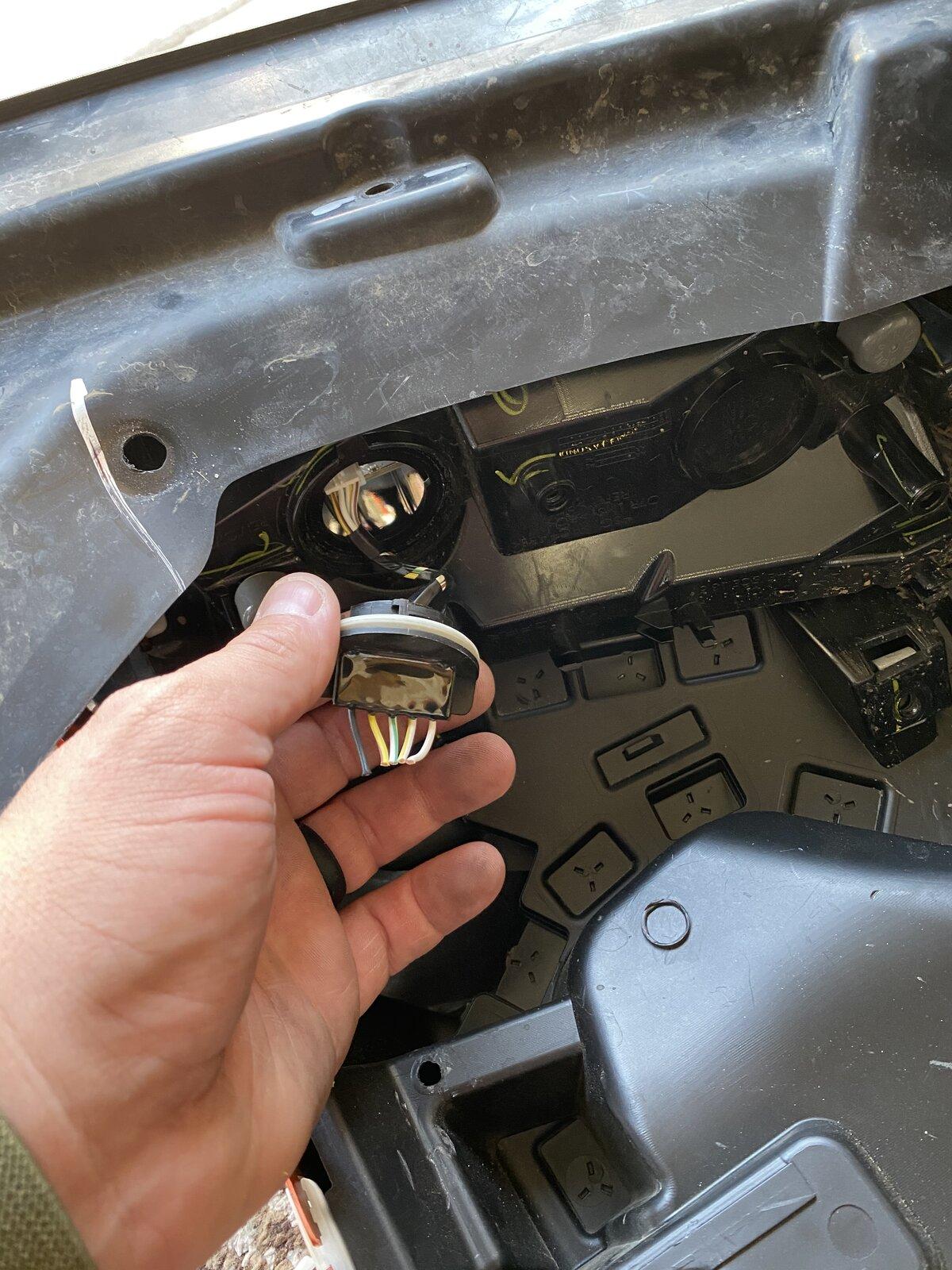 Jeep Gladiator Rubicon flare LED turn signal wiring help! 430835D4-A9C2-484A-BC75-AE5FE2C17562