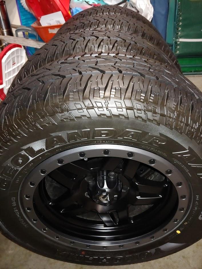 Jeep Gladiator PRICE DROP: Save over $850 on 4 Nearly Brand New Fuel Anza 18x9 wheels with 285 Yokohama Geolander A/T wheels top and front