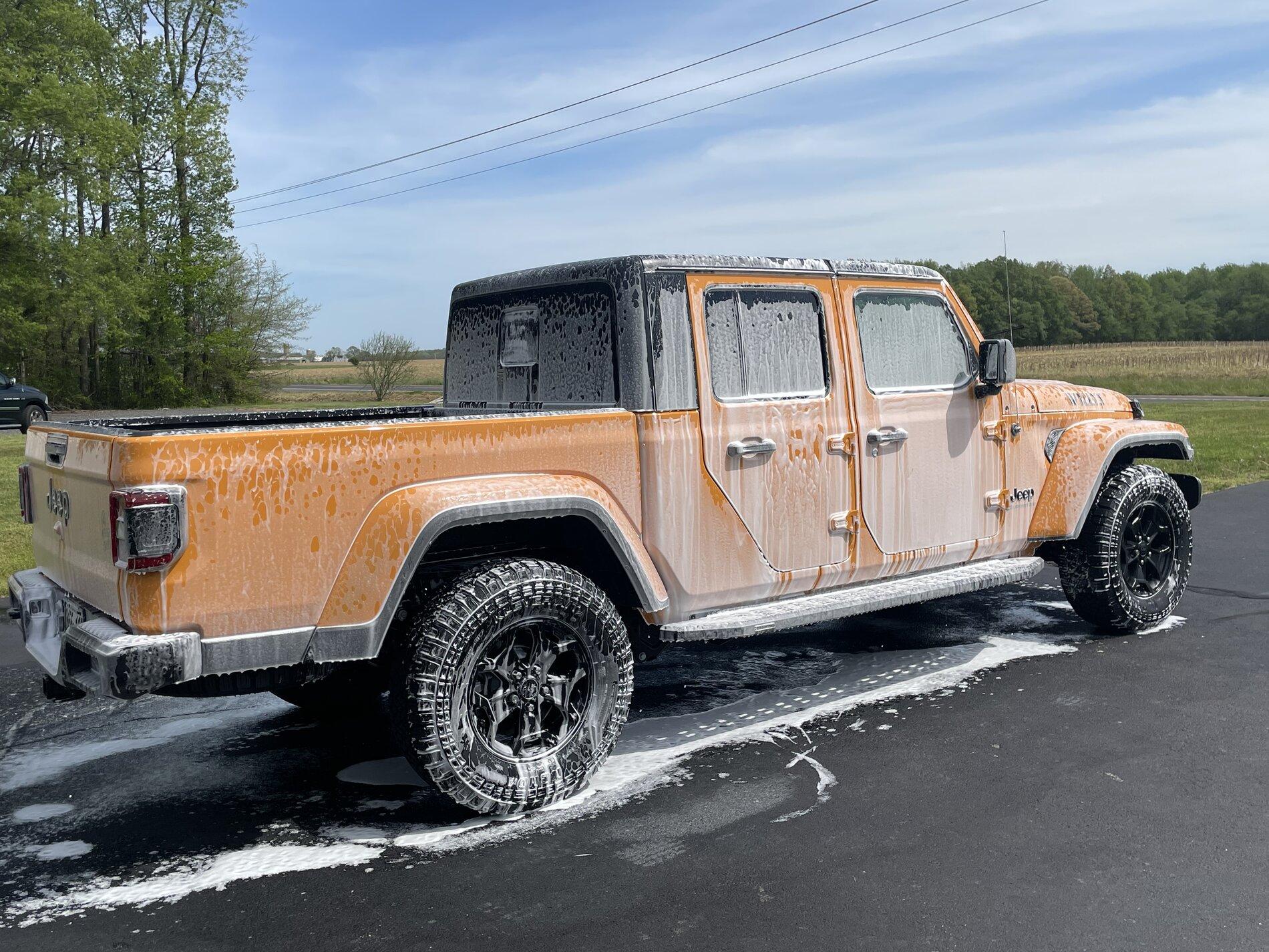 Jeep Gladiator Foam cannon anyone? 50096561-8AA2-42AD-A68B-9149626F451C