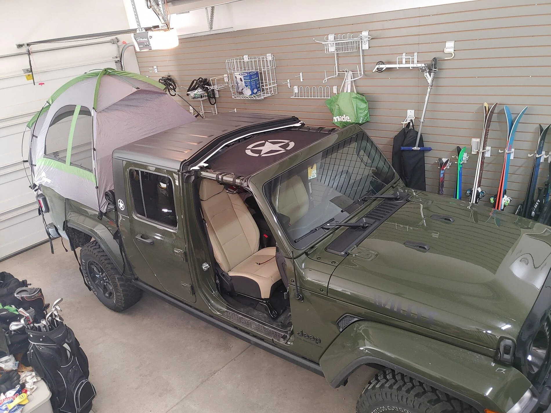 Jeep Gladiator SLEEPING in a JT 20210515_181858