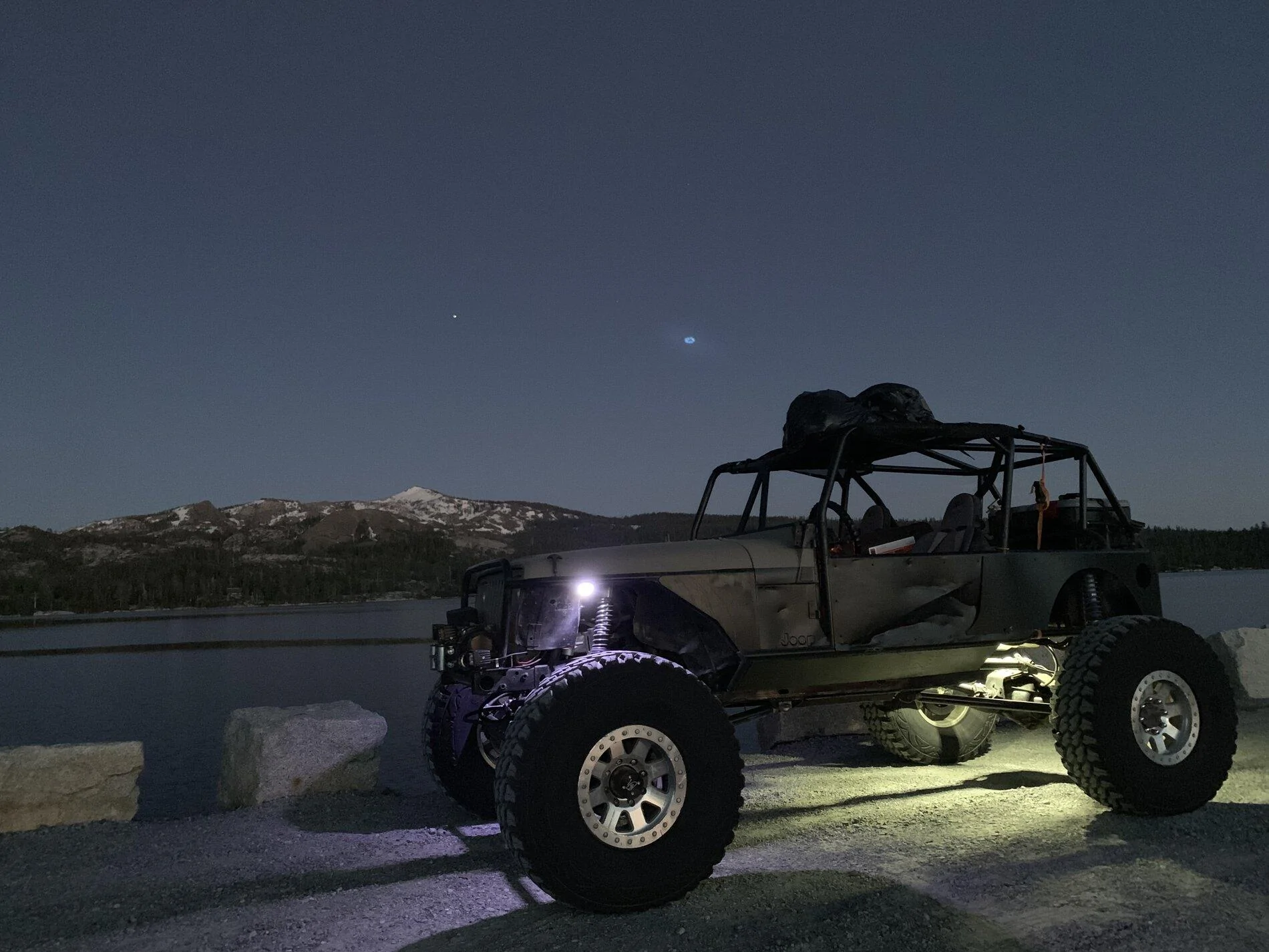 Jeep Gladiator 2021 SikJeep Sting gray Gladiator build FE9E0E46-48E3-476A-AA02-D69FF375366E