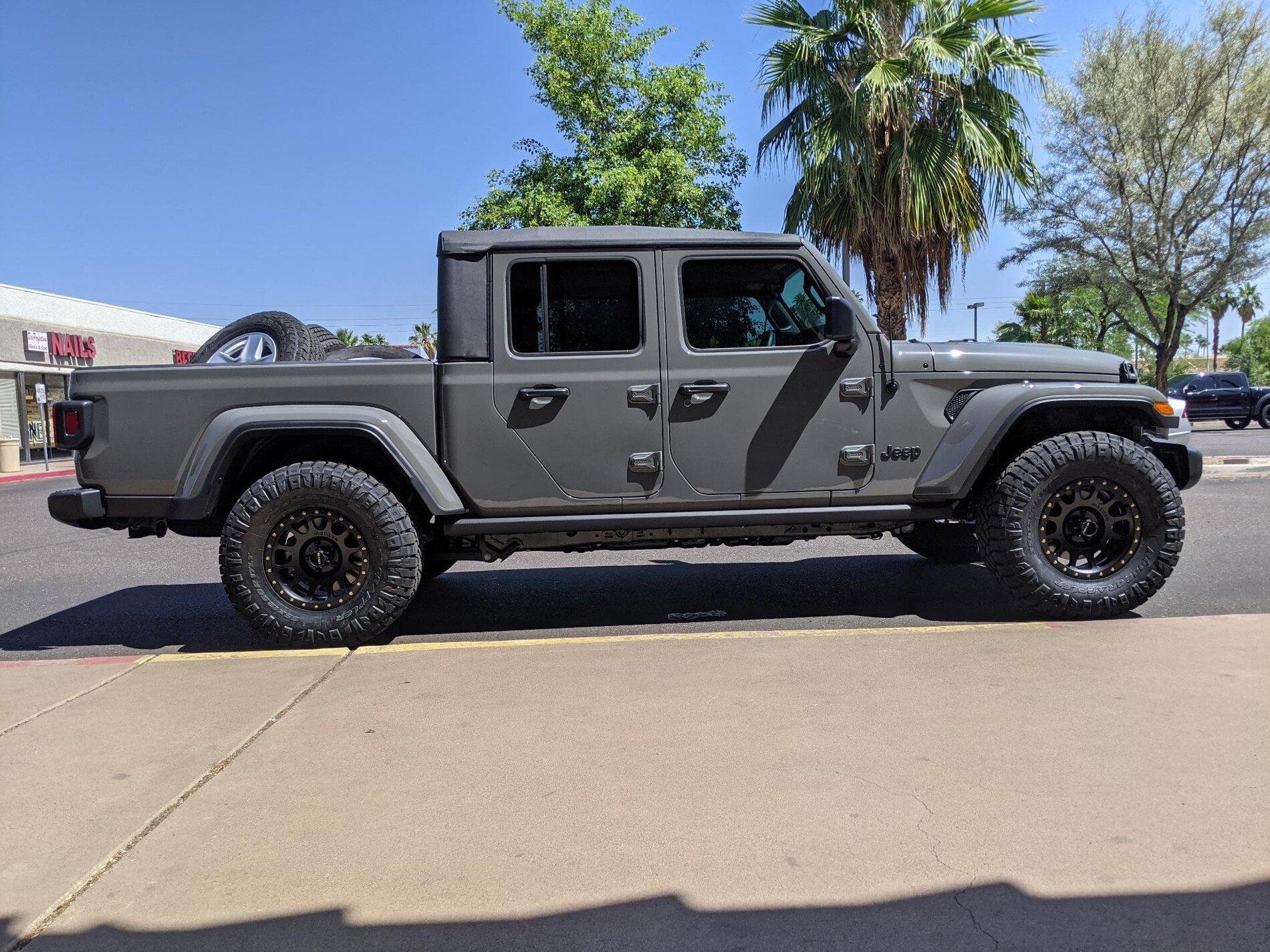 Jeep Gladiator STING GRAY Gladiator JT Club signal-2021-05-16-071401_004