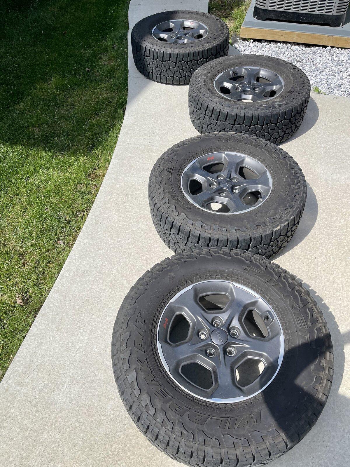 Jeep Gladiator SOLD: Gladiator Rubicon wheels - 4 Wheels/TPMS/used Falken Wildpeak A/T tires $400 477F0645-A25A-4499-8531-30D1B5071CB4