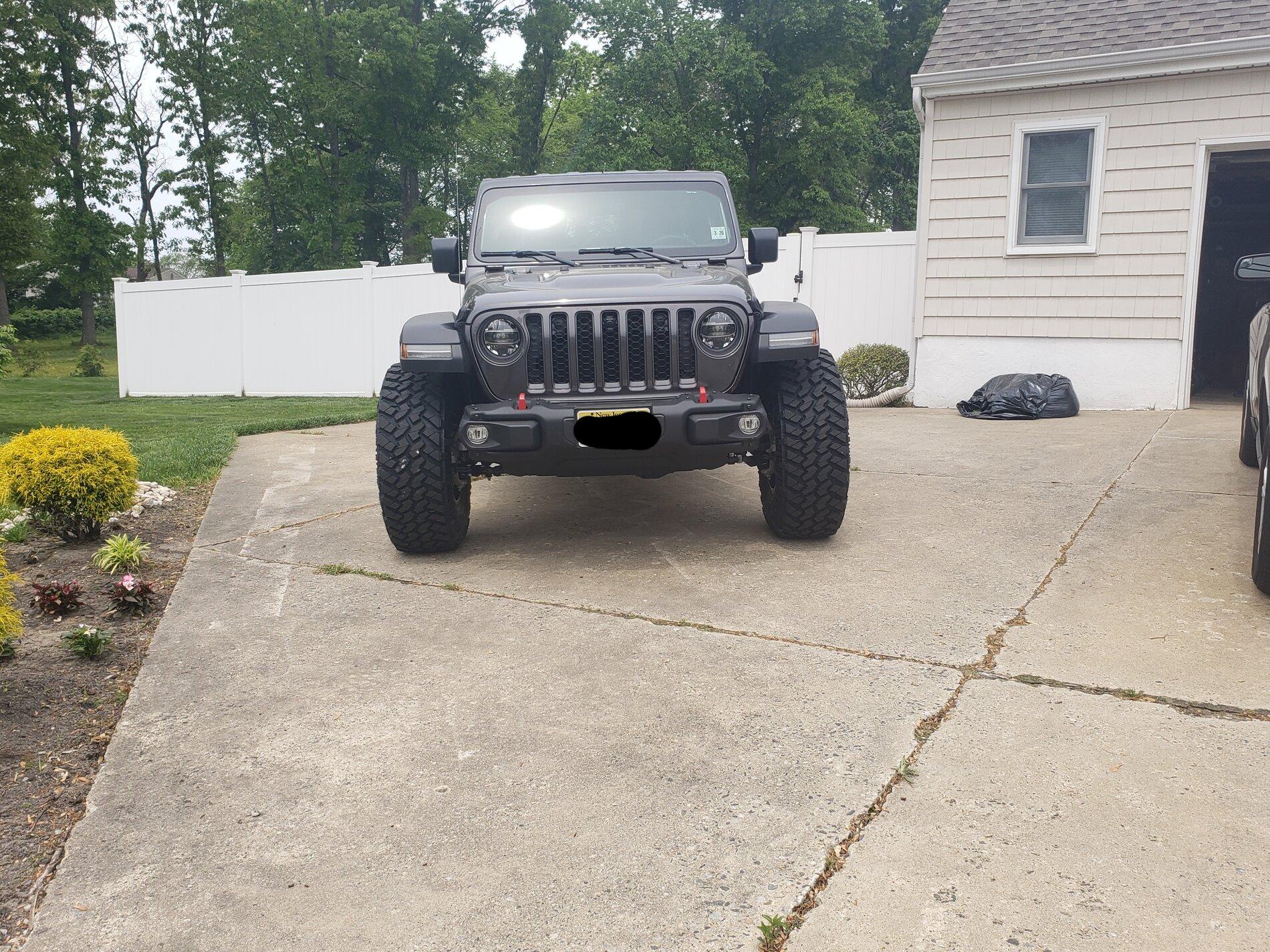 Jeep Gladiator Let’s see granite crystal jt’s with aftermarket wheels please 20210516_144237