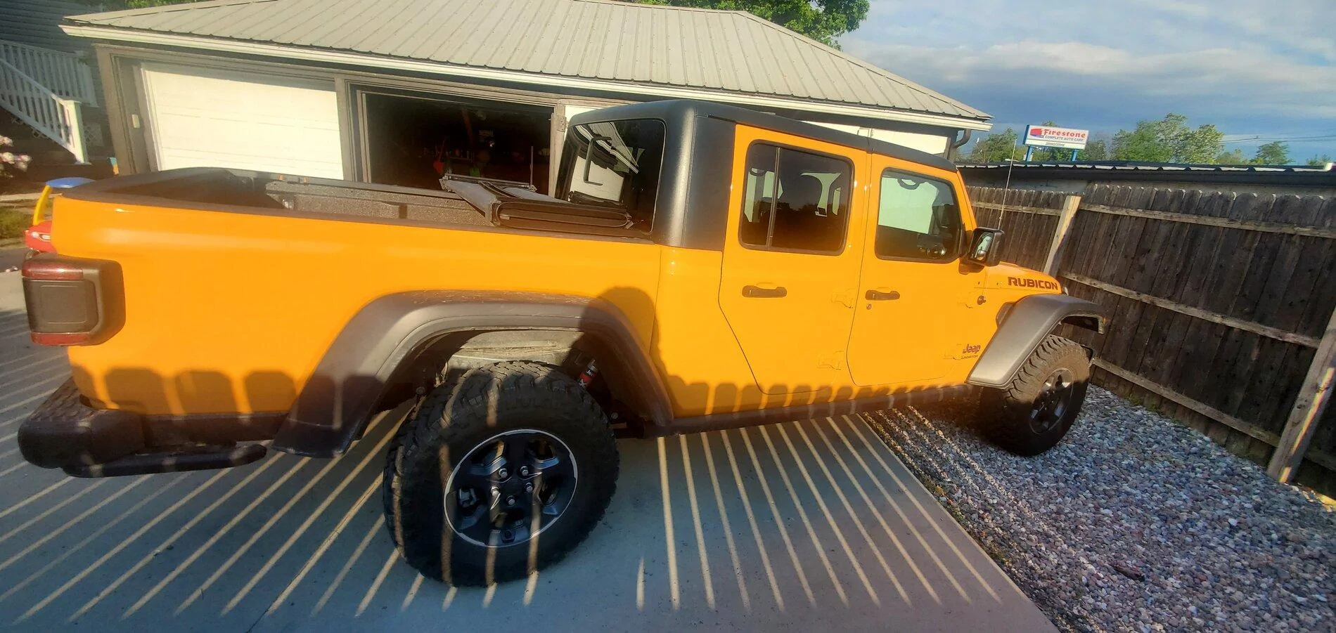 Jeep Gladiator Mopar tri-fold tonneau cover - Install Woes 20210516_183443