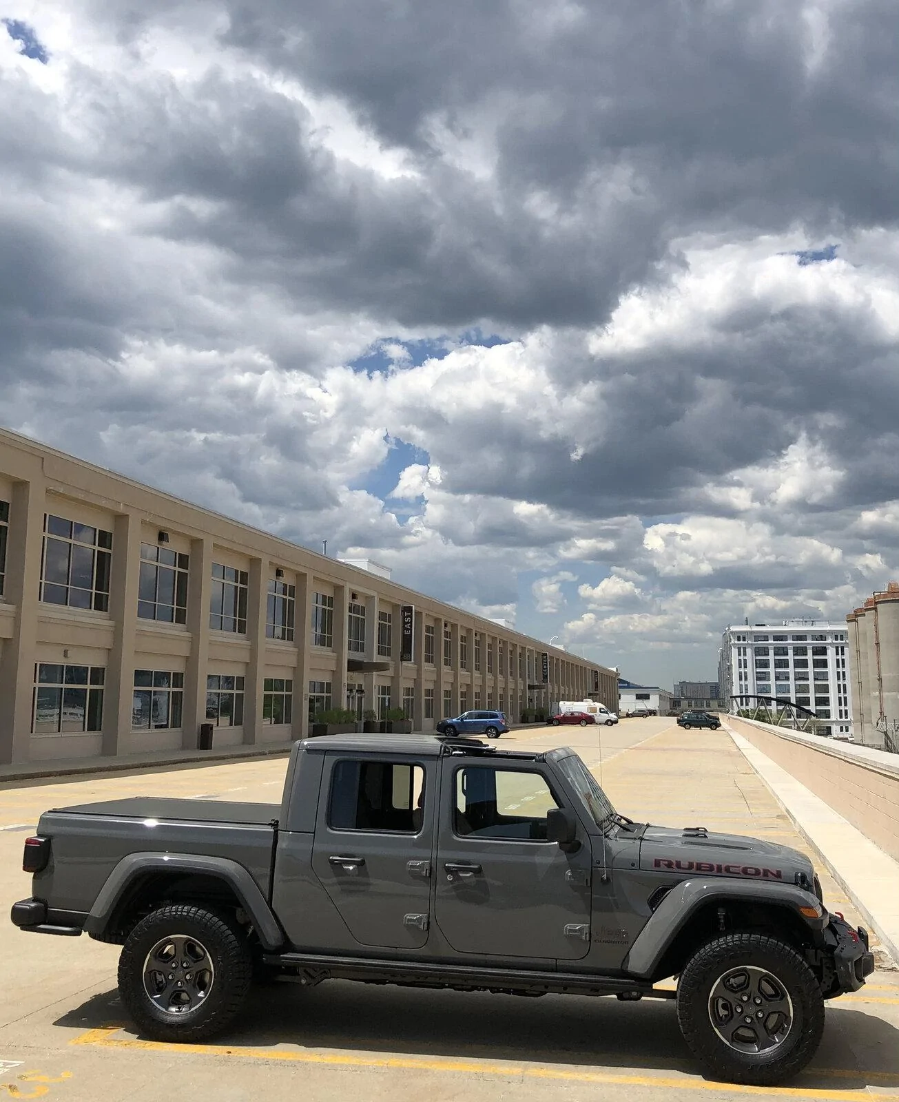 Jeep Gladiator STING GRAY Gladiator JT Club 99A75041-5999-4DB9-A955-B6BE7BBE078C