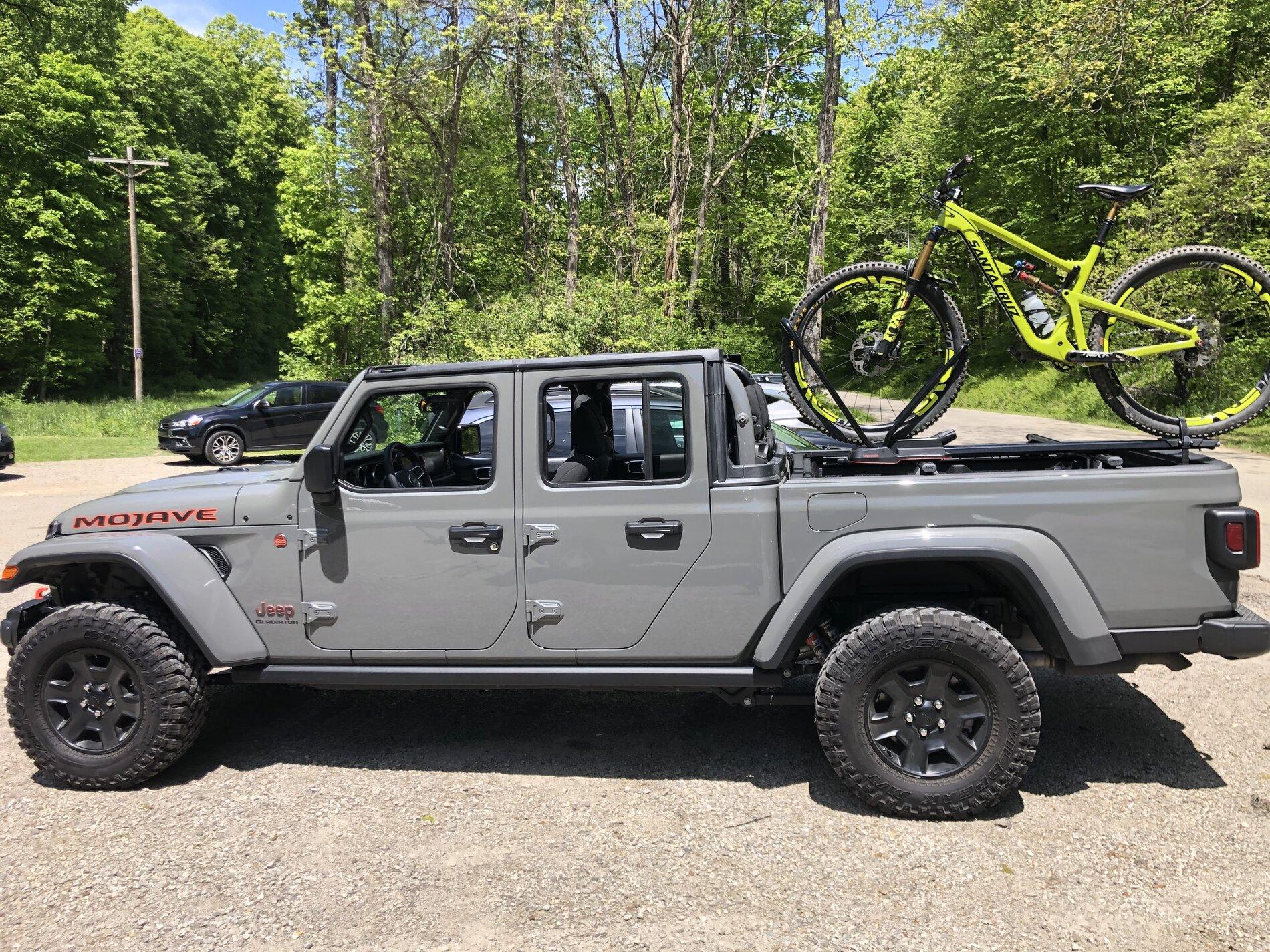 Jeep Gladiator Gladiator Bike Rack? 406DCCA8-838C-40B1-85BD-B198E731E9C2