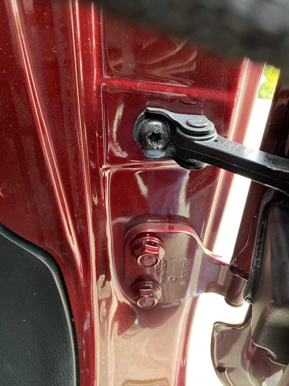 Jeep Gladiator Modify Back Doors to Make More Dog Friendly 993C070C-B697-4F02-992C-57C87FF8D845