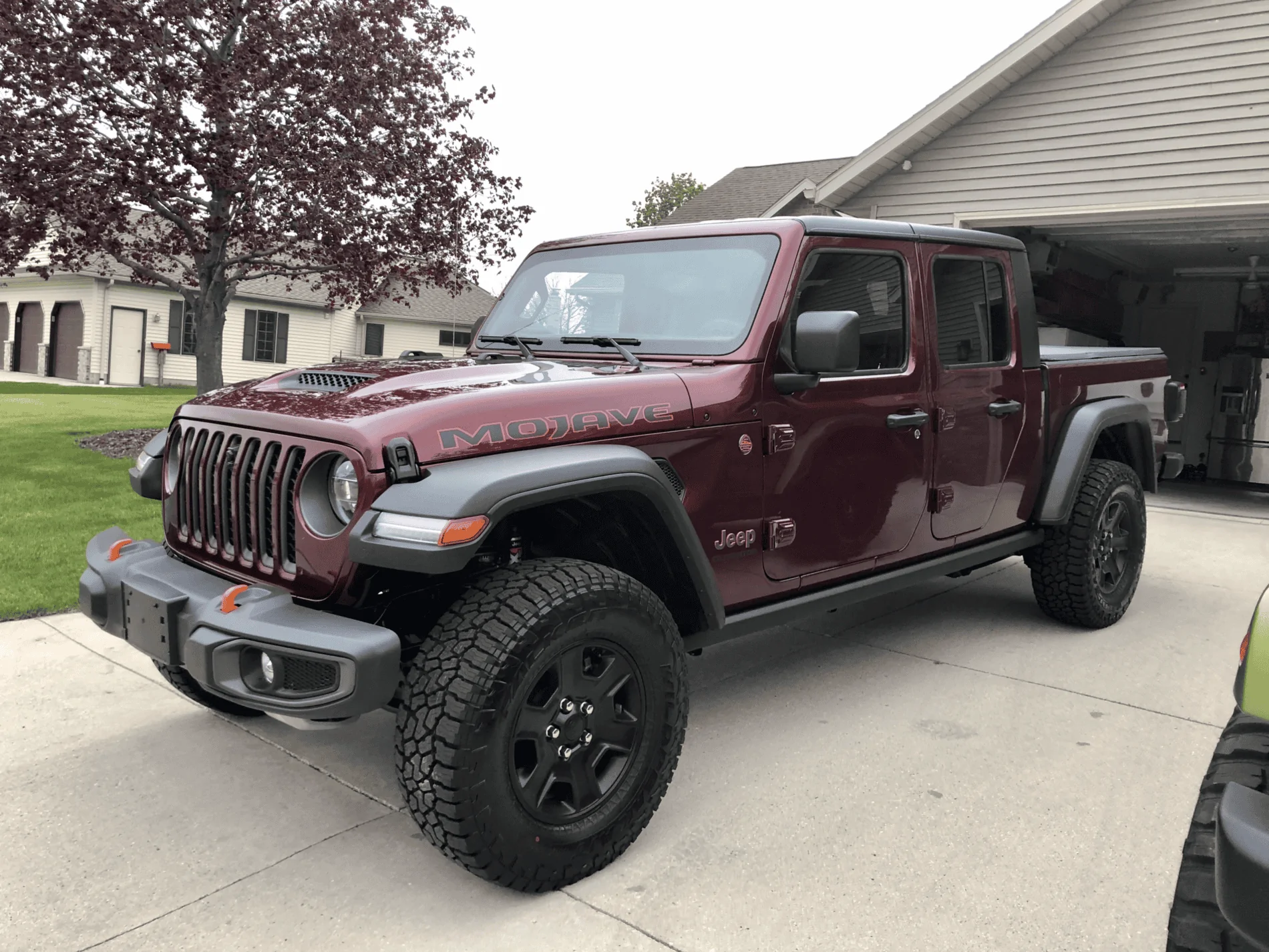 Jeep Gladiator Gladiator Window Sticker and Build Sheet Order Tracking 0A5A17C0-8E5E-4E7F-9689-20B72A8F593C