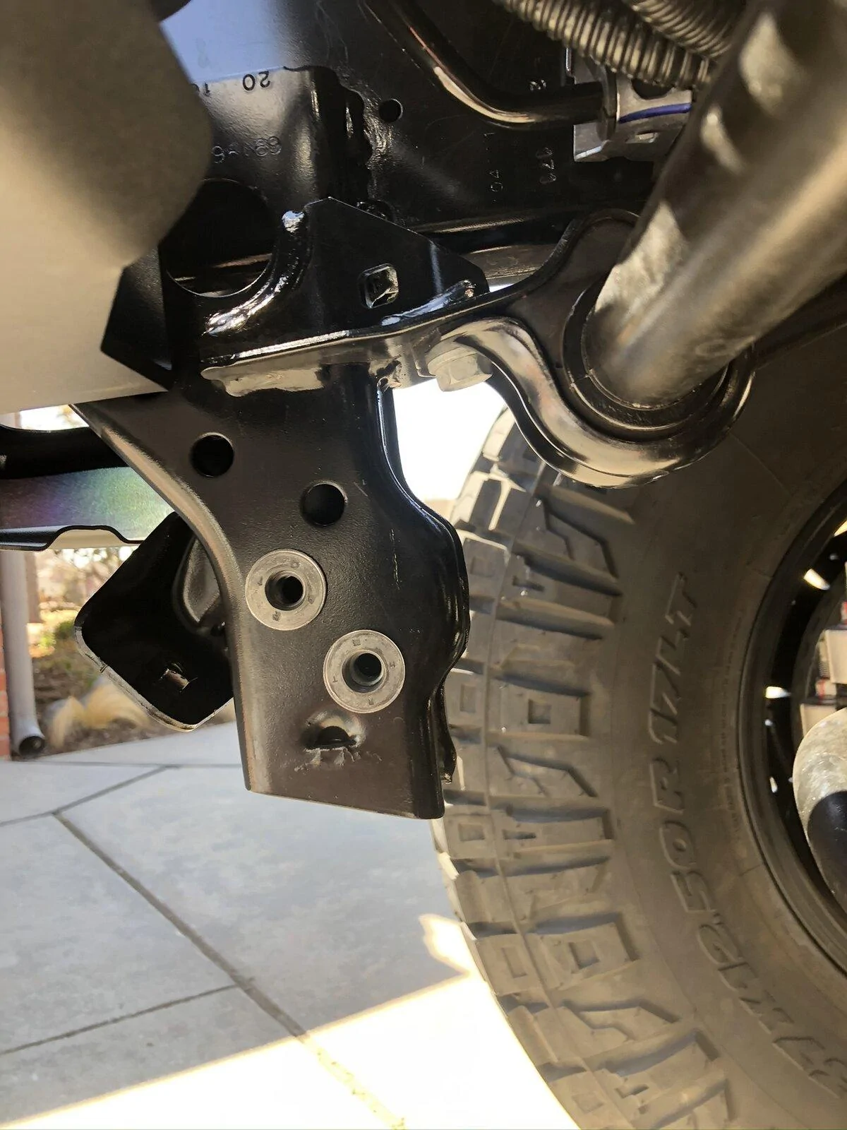 Jeep Gladiator Install Mojave front skid plate on Overland? 97C7F1E6-05A1-450C-AA78-B7B4119AABB3
