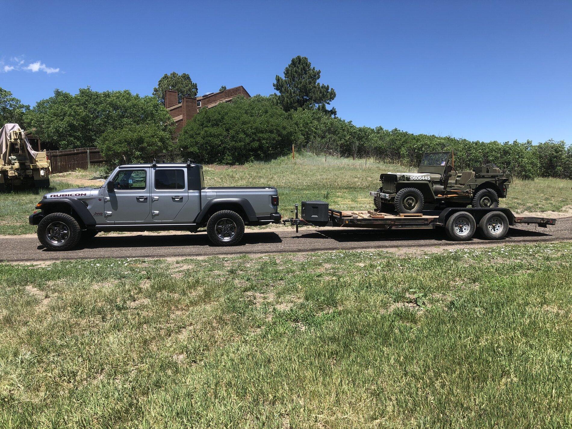 Jeep Gladiator show me your max tow. 10AAF2AF-DF9A-40DA-B72F-9323CD784B72