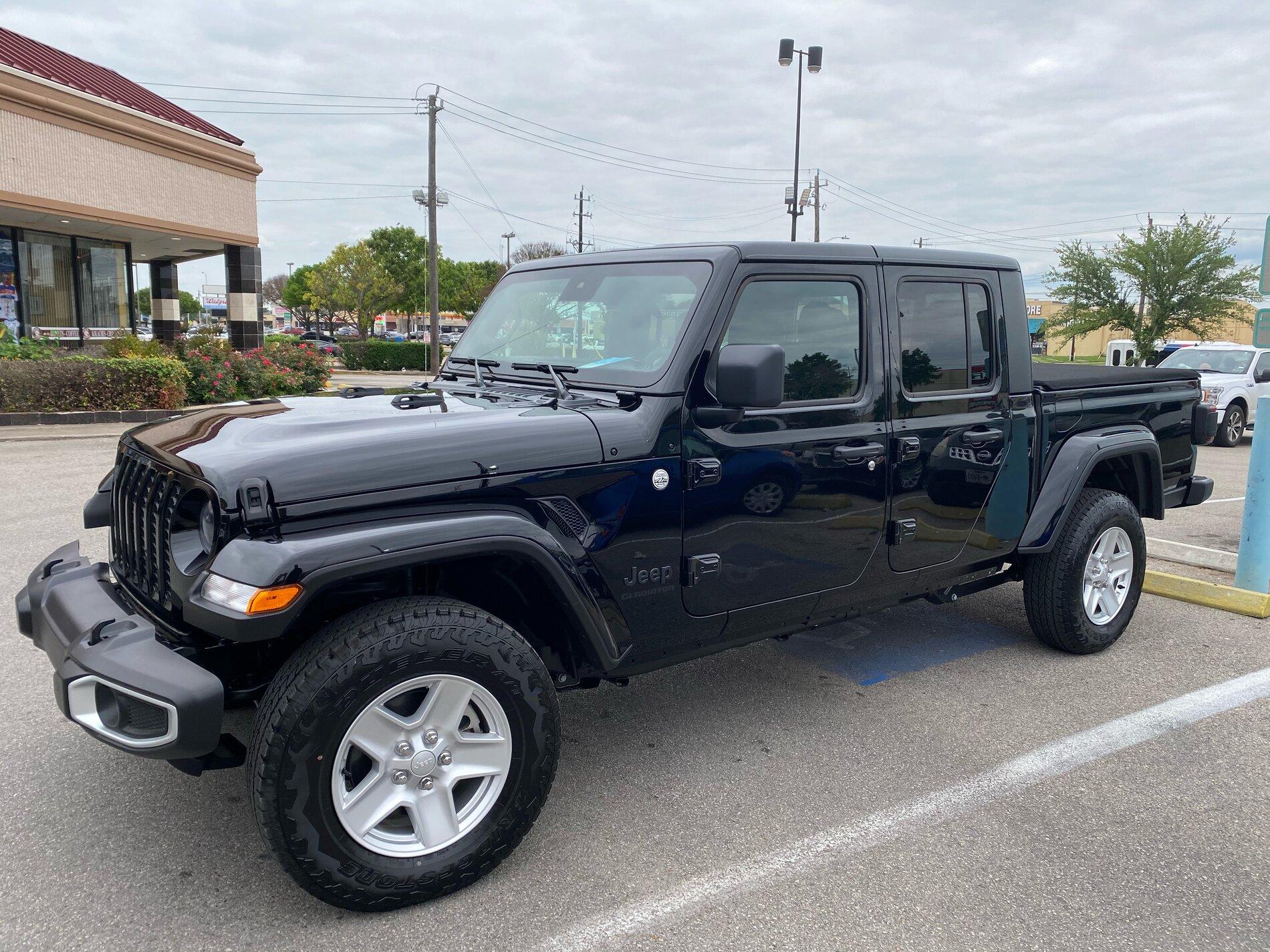 Jeep Gladiator Took Delivery of Your JT? Sign in Here! 9885F3B2-7FE6-4EEE-A584-E4F7788F0A72