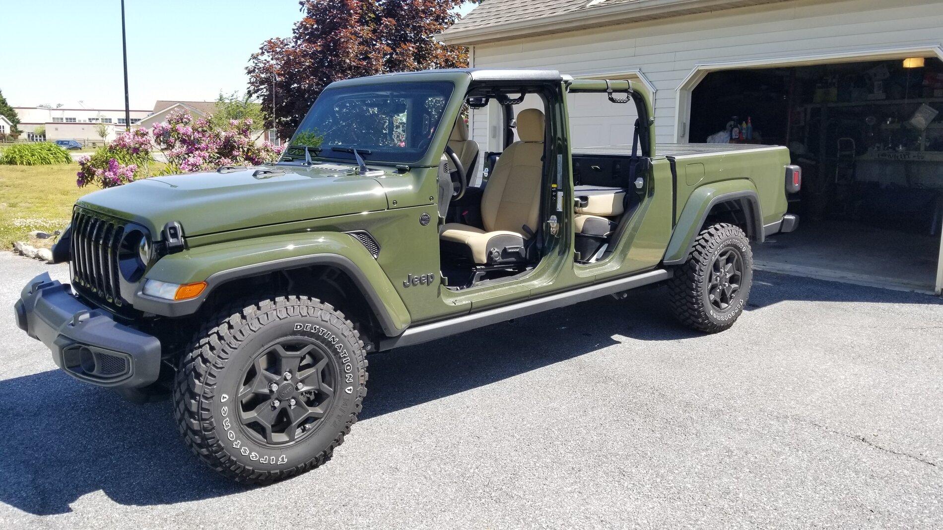 Jeep Gladiator Thinking about running freedom panels only 20210518_104720