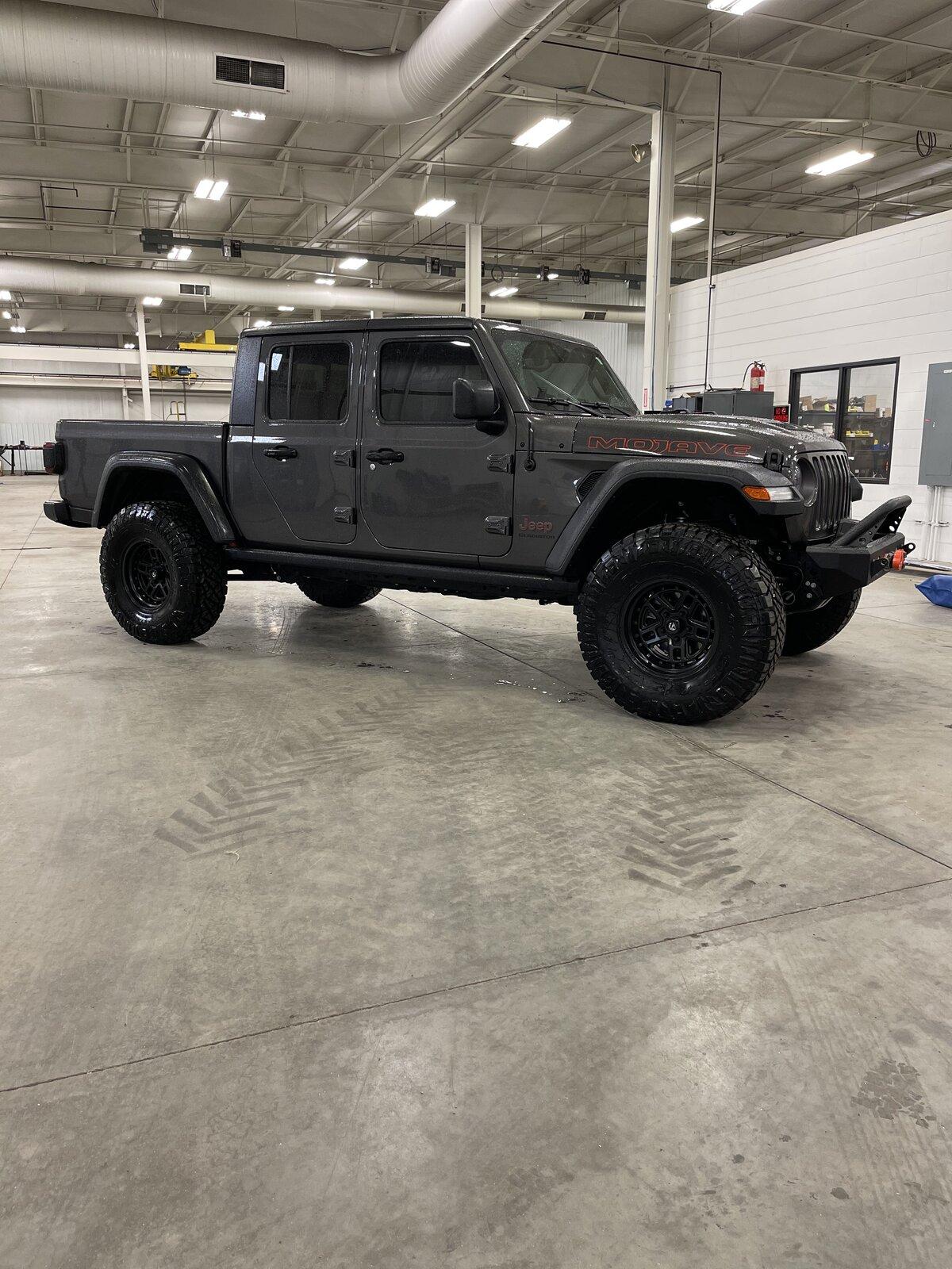 Jeep Gladiator GRANITE CRYSTAL JT Gladiator Club 1994C3BD-458F-42B2-A811-6E6A69A02D74