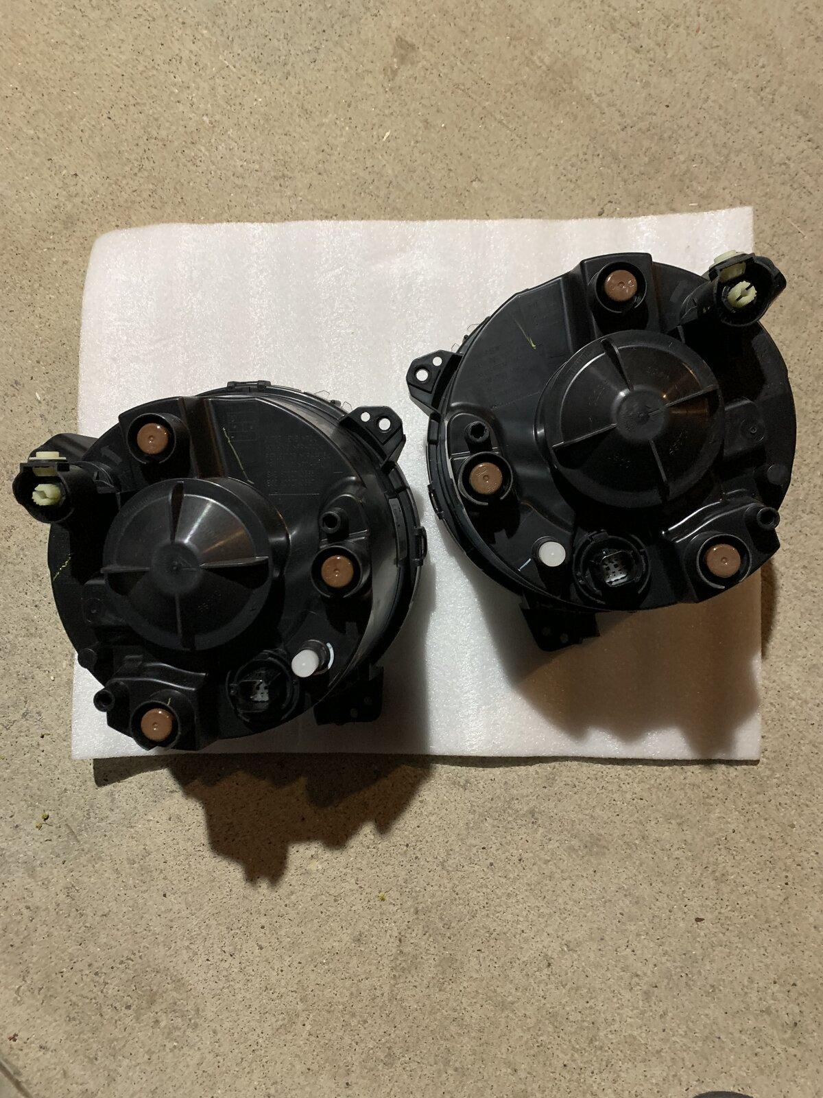 Jeep Gladiator Full Set of Front Halogen Lights IMG_0037.JPG