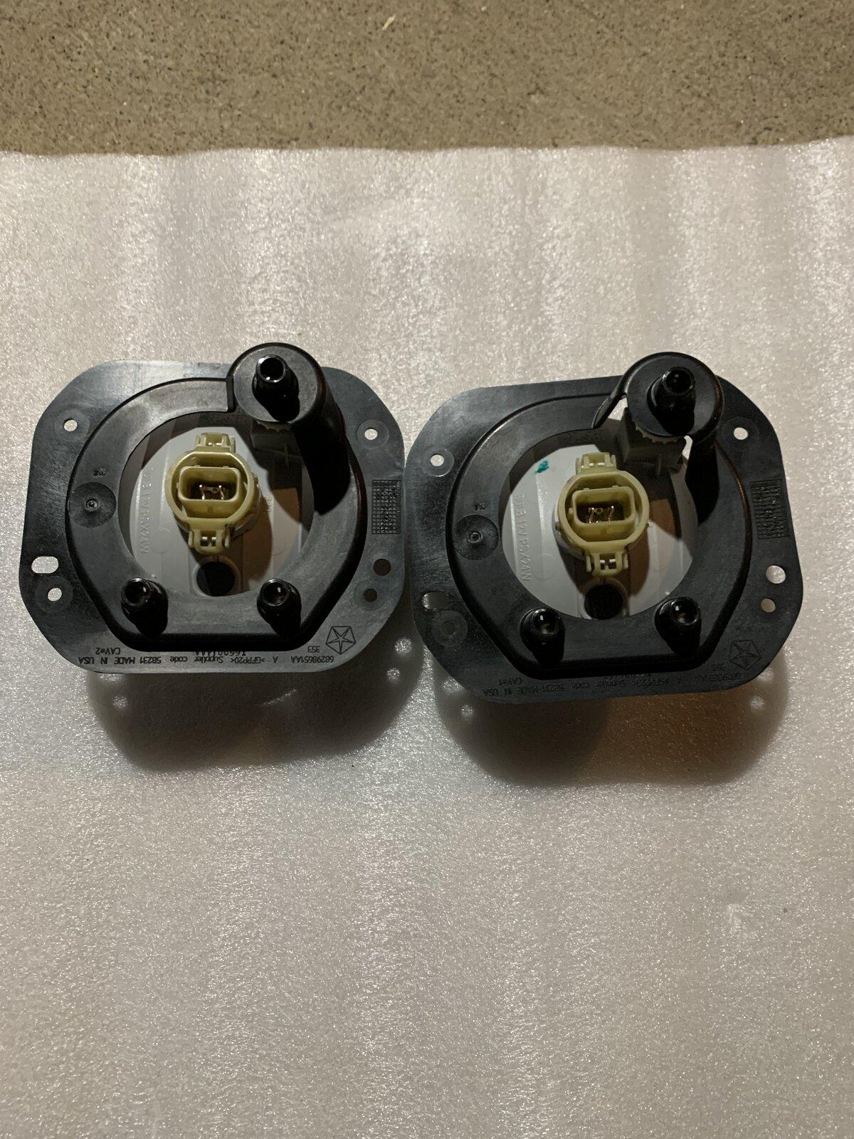 Jeep Gladiator Full Set of Front Halogen Lights IMG_0040.JPG