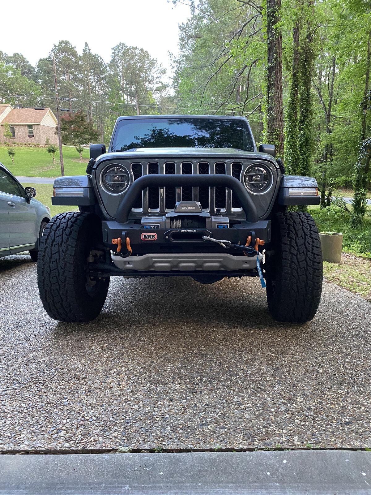 Jeep Gladiator Let’s see those front bumpers! 91855C8C-60F7-4C85-AAC2-095411667BE6