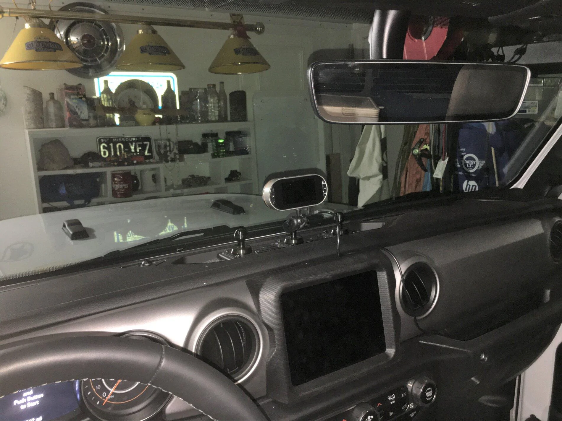 Jeep Gladiator Dash camera? Dash cam insid