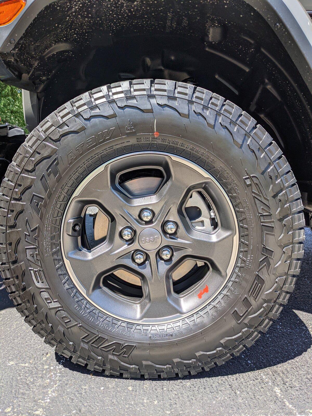 Jeep Gladiator For Sale: 4 OEM Rubicon 17in Wheels PXL_20210513_160922501