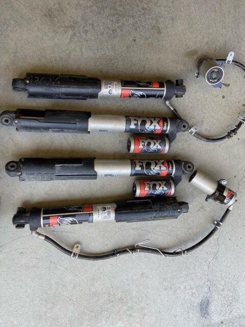 Jeep Gladiator 2021 Gladiator Mojave take off shocks and spring shock1