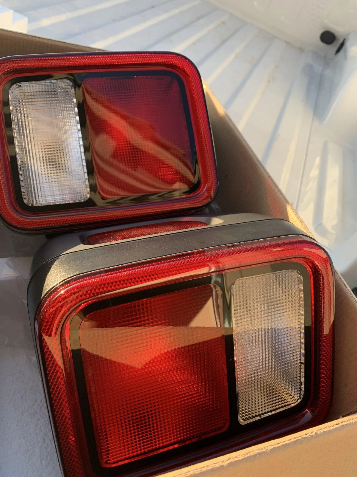 Jeep Gladiator Tail Lights OEM Stock BC73E342-B0F4-4EB9-849D-DEA6109C8B3E