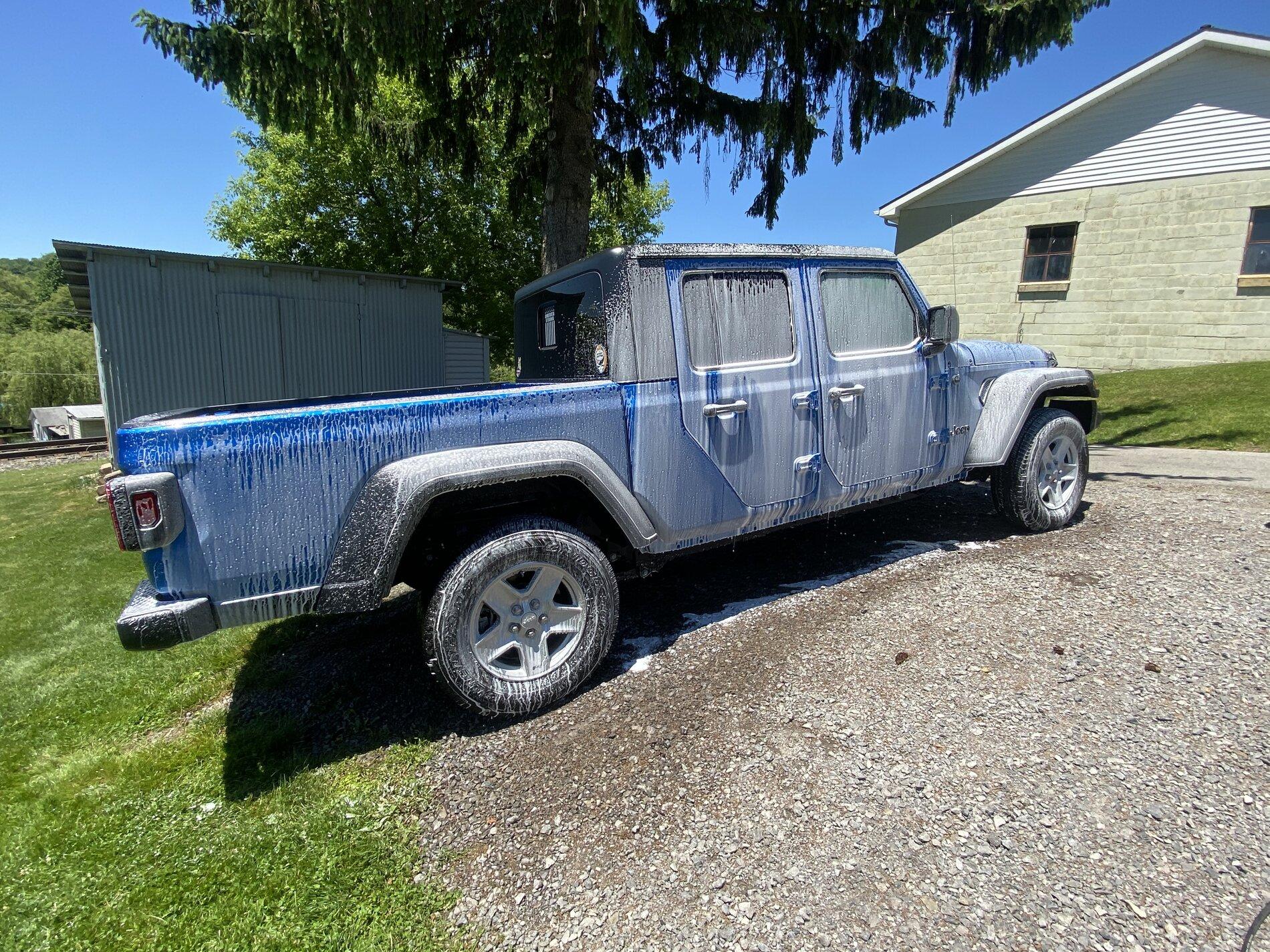 Jeep Gladiator Foam cannon anyone? B2D9D55F-829A-4501-A42C-0ED1A7FED510