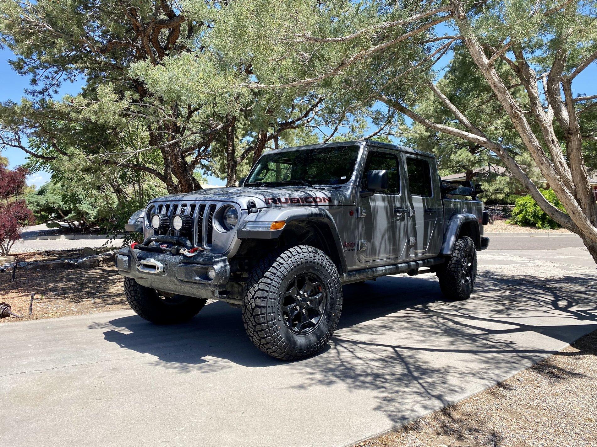 Jeep Gladiator Want everyones opinion...Stubby or Full Length Bumpers D0BADB85-15B5-47E8-9610-0AAFBF9A991C