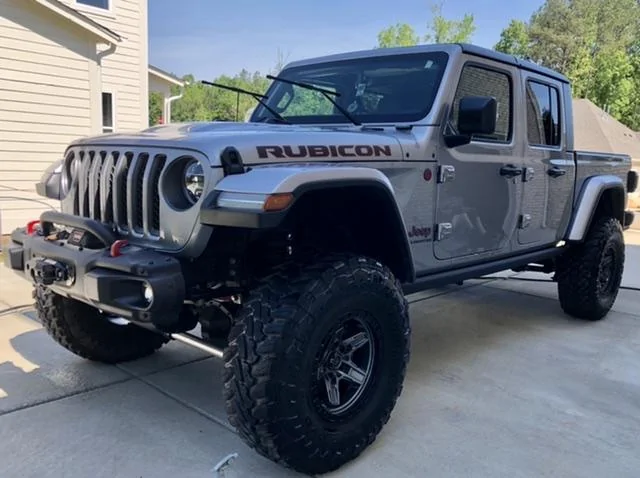 Jeep Gladiator Want everyones opinion...Stubby or Full Length Bumpers D53CD328-01C2-4F93-8E0A-0107A2A32071