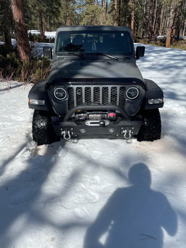 Jeep Gladiator Want everyones opinion...Stubby or Full Length Bumpers 52272