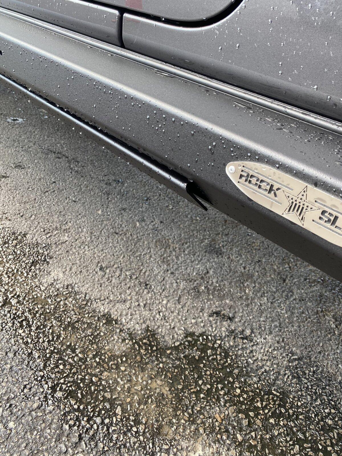 Jeep Gladiator RSE step slider- Passenger (only $150) F3D4784A-667C-49BD-8CD1-232054B5804A