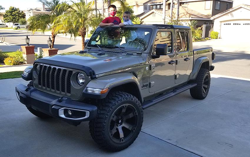 Jeep Gladiator Well, I had a new Jeep! jeepbros1a