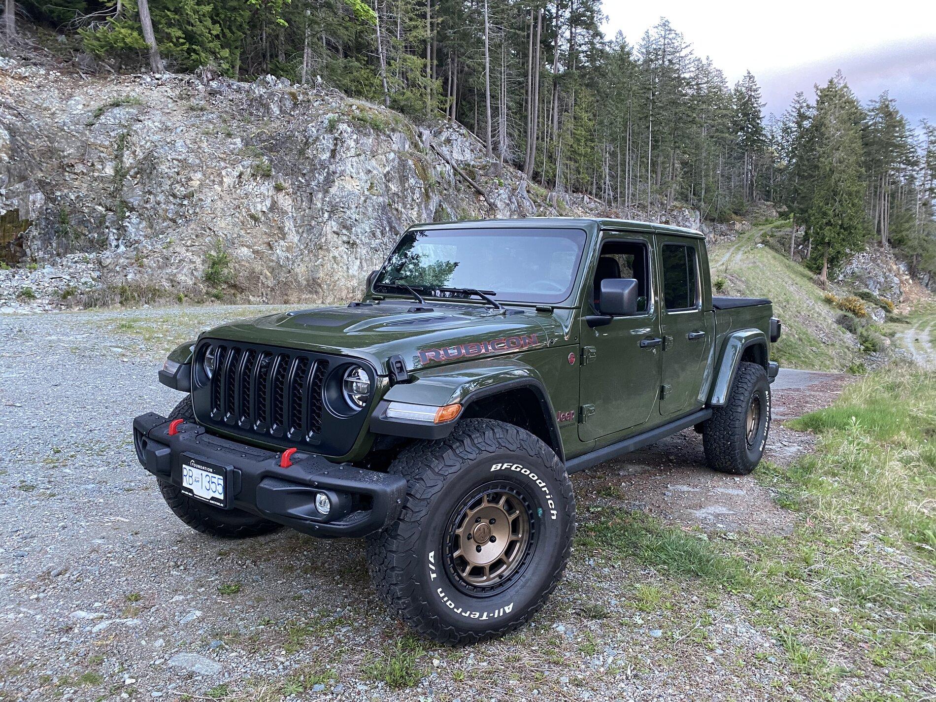 Jeep Gladiator SARGE GREEN Gladiator club 3330db4e-070e-4aeb-a237-f2df8f474b27-jpe