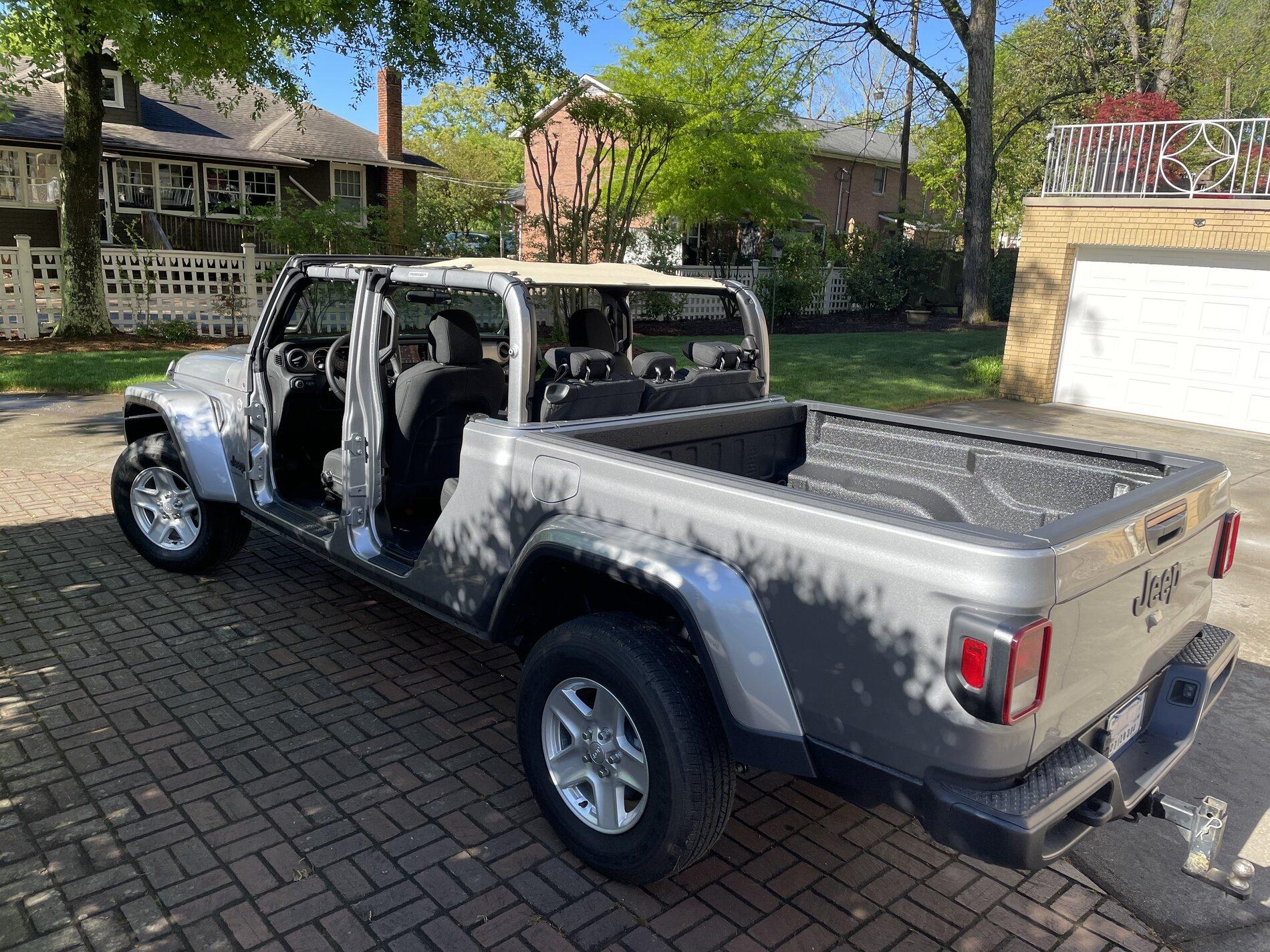 Jeep Gladiator Wanted- 1 (ONE) Sport Factory Alloy Wheel, 17 x 9 64105015181__49191DE0-91B2-46DD-A7D4-87AA269711DD