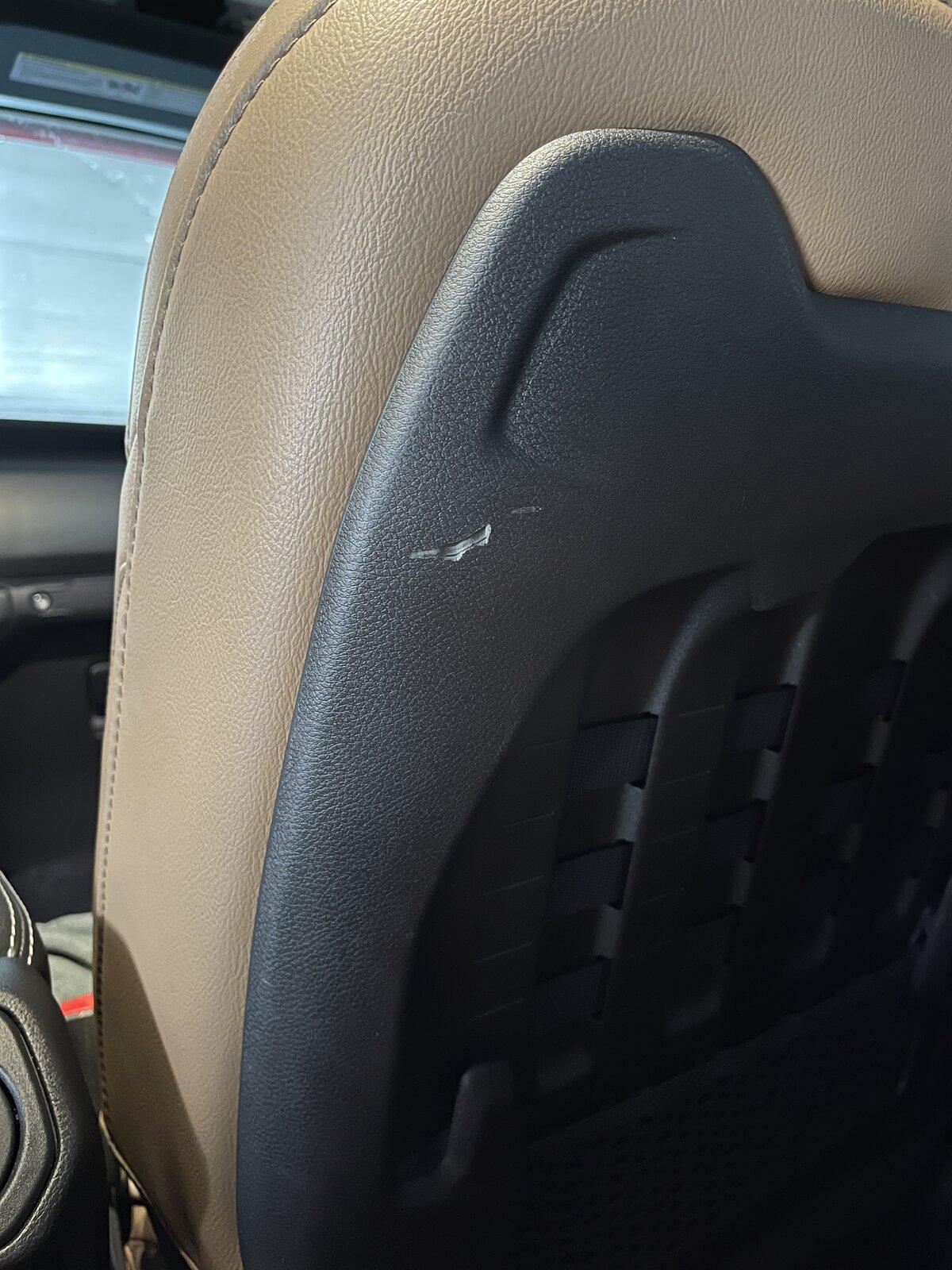 Jeep Gladiator Touch-up Interior Plastic IMG_9058.JPG