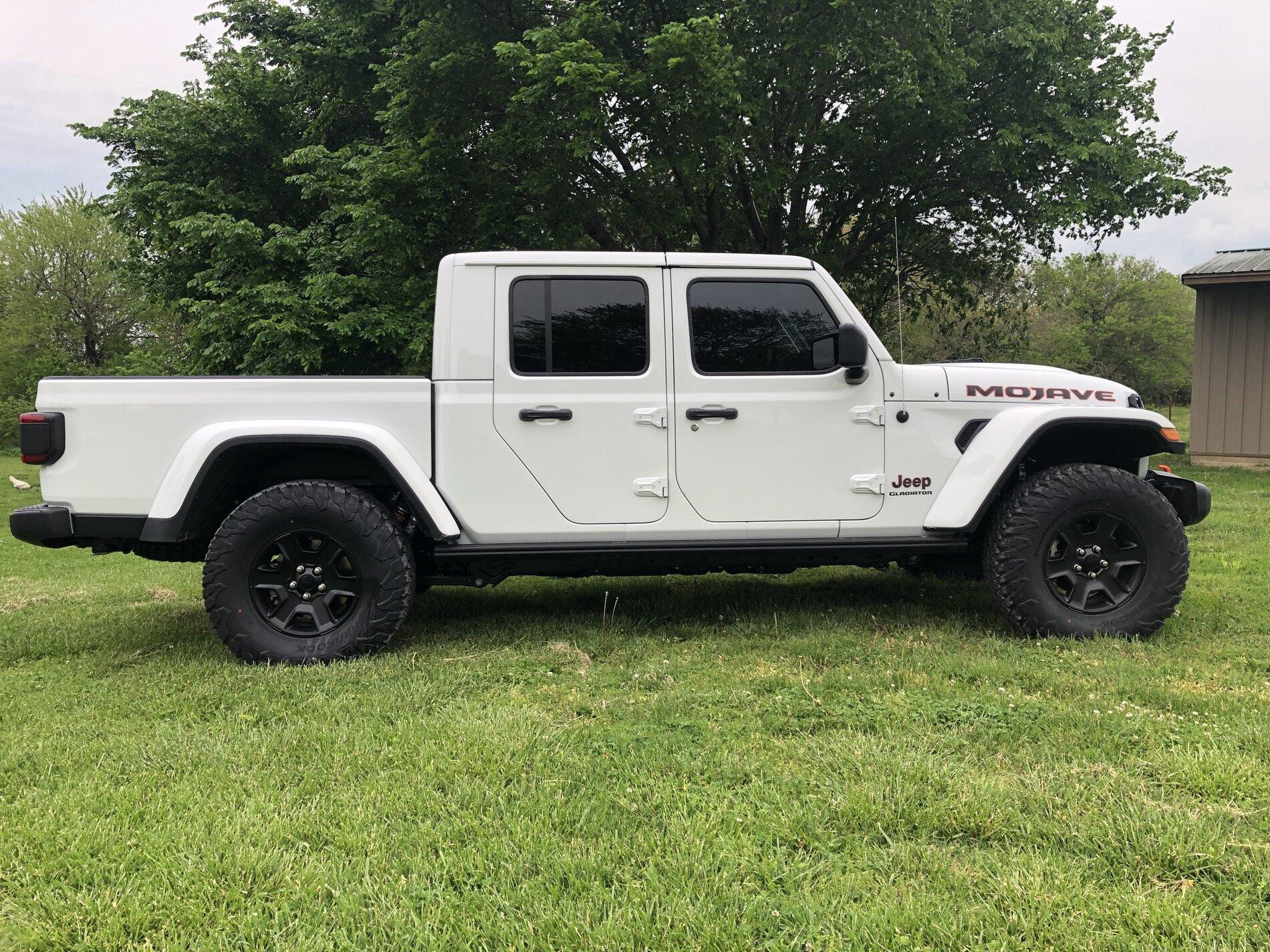 Jeep Gladiator 35x11.5R17 Anyone? 2B56E078-348E-4B81-BF6C-7DEBEBF0789B
