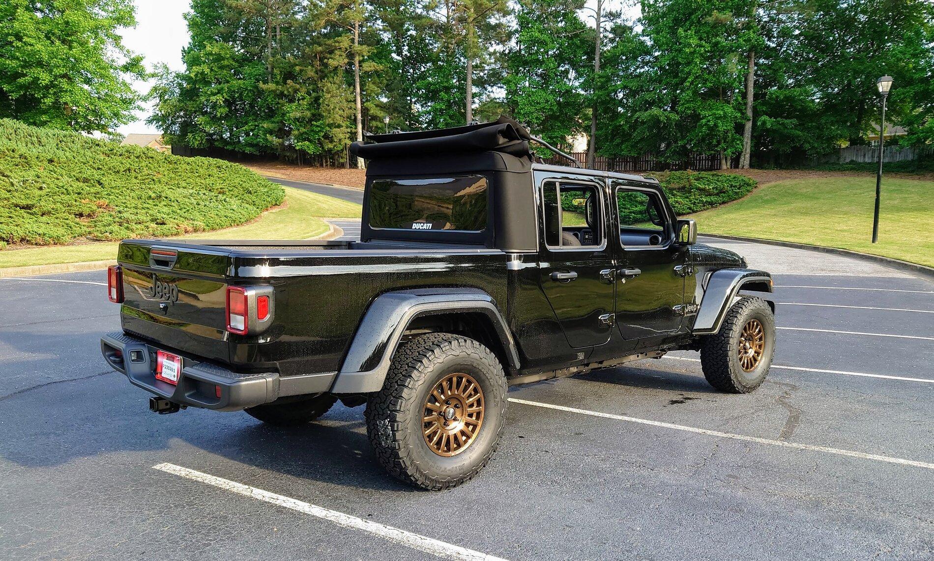 Jeep Gladiator Aonarch's 2021 Sport S Max Tow DSC_0441.JPG