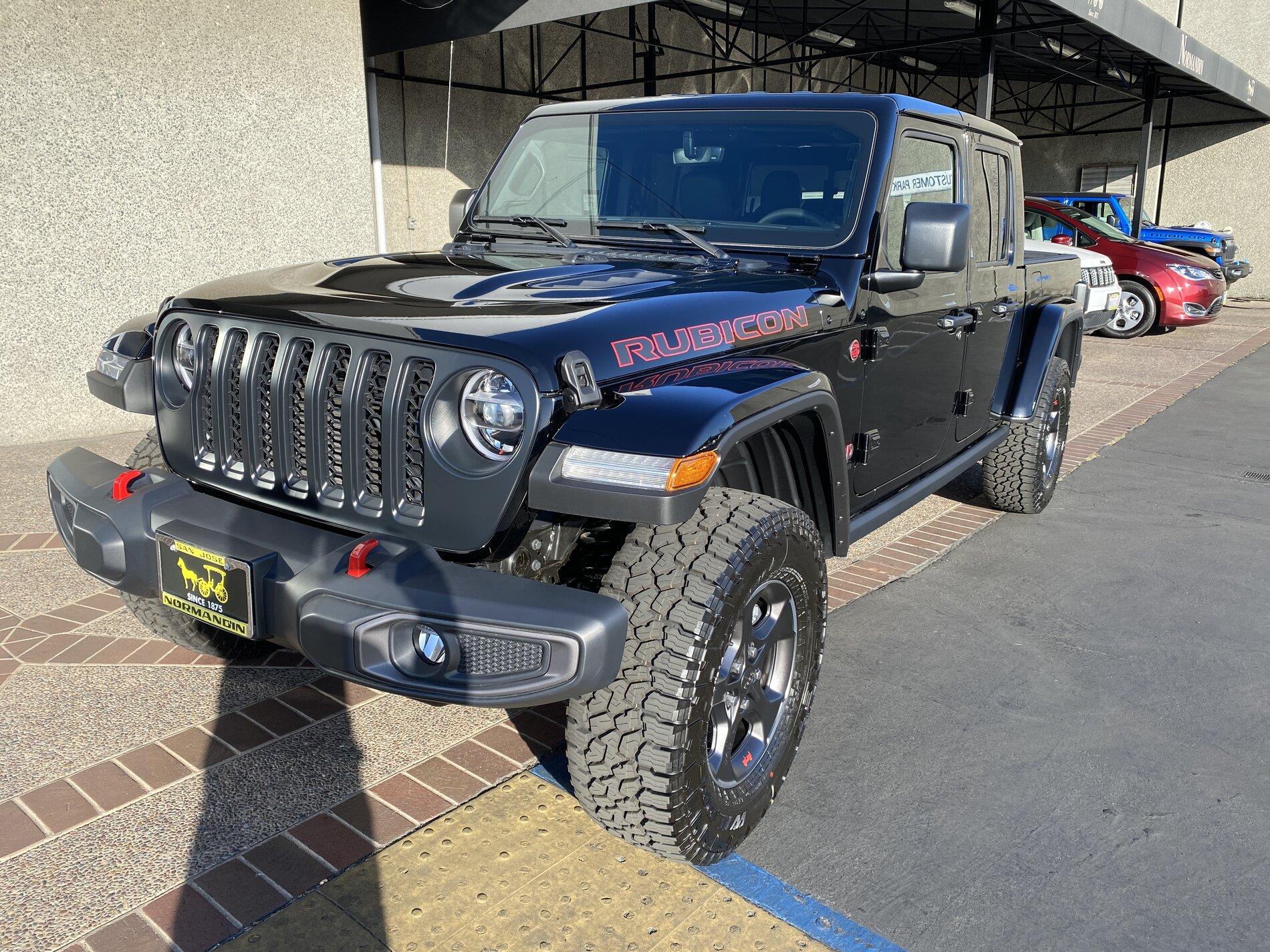 Jeep Gladiator New owner still in buying queue 622A6877-F65B-45AC-AC9A-7EB4D46C0513