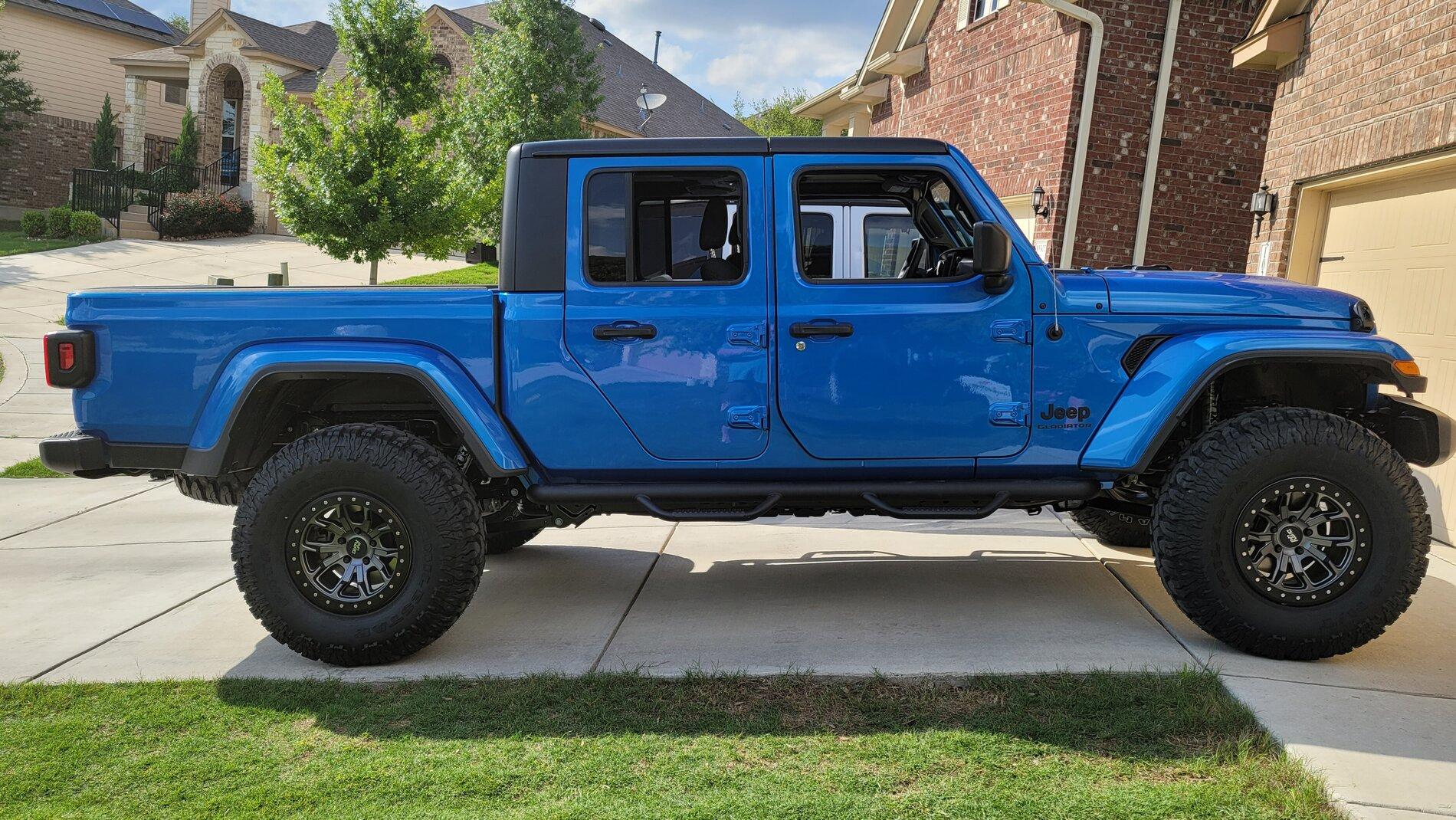 Jeep Gladiator HYDRO BLUE PEARL Gladiator JT Club 20210521_174553
