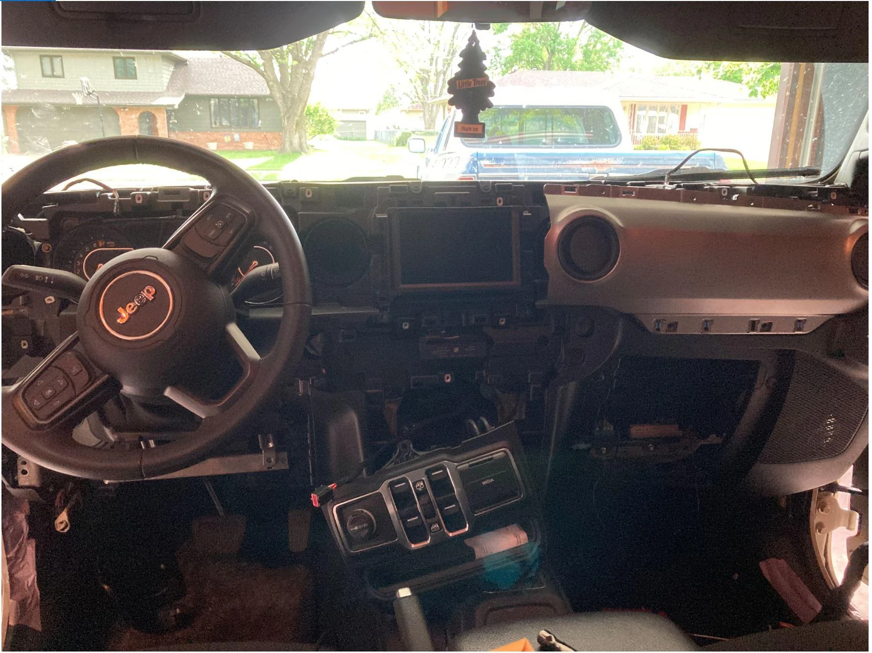 Jeep Gladiator MB Quart announced 'Purposely Engineered Jeep Tuned Audio Kits' at Jeep Beach 2021 dashboard
