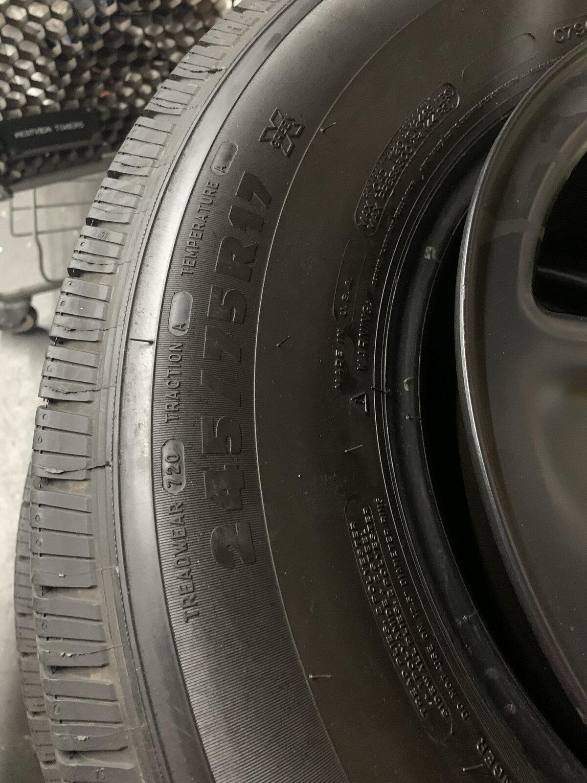 Jeep Gladiator Los Angeles - Set of (5) JL/JT 245/75R17 Tires and (5) Stock Black Sport Steel Wheels IMG_0139