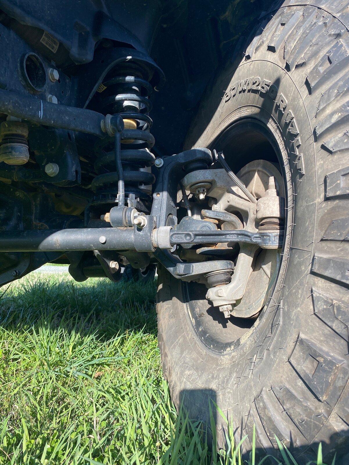Jeep Gladiator What did you do TO your Gladiator today? [ADMIN WARNING: NO POLITICS, NO GUN TALK] front components 2.JPG