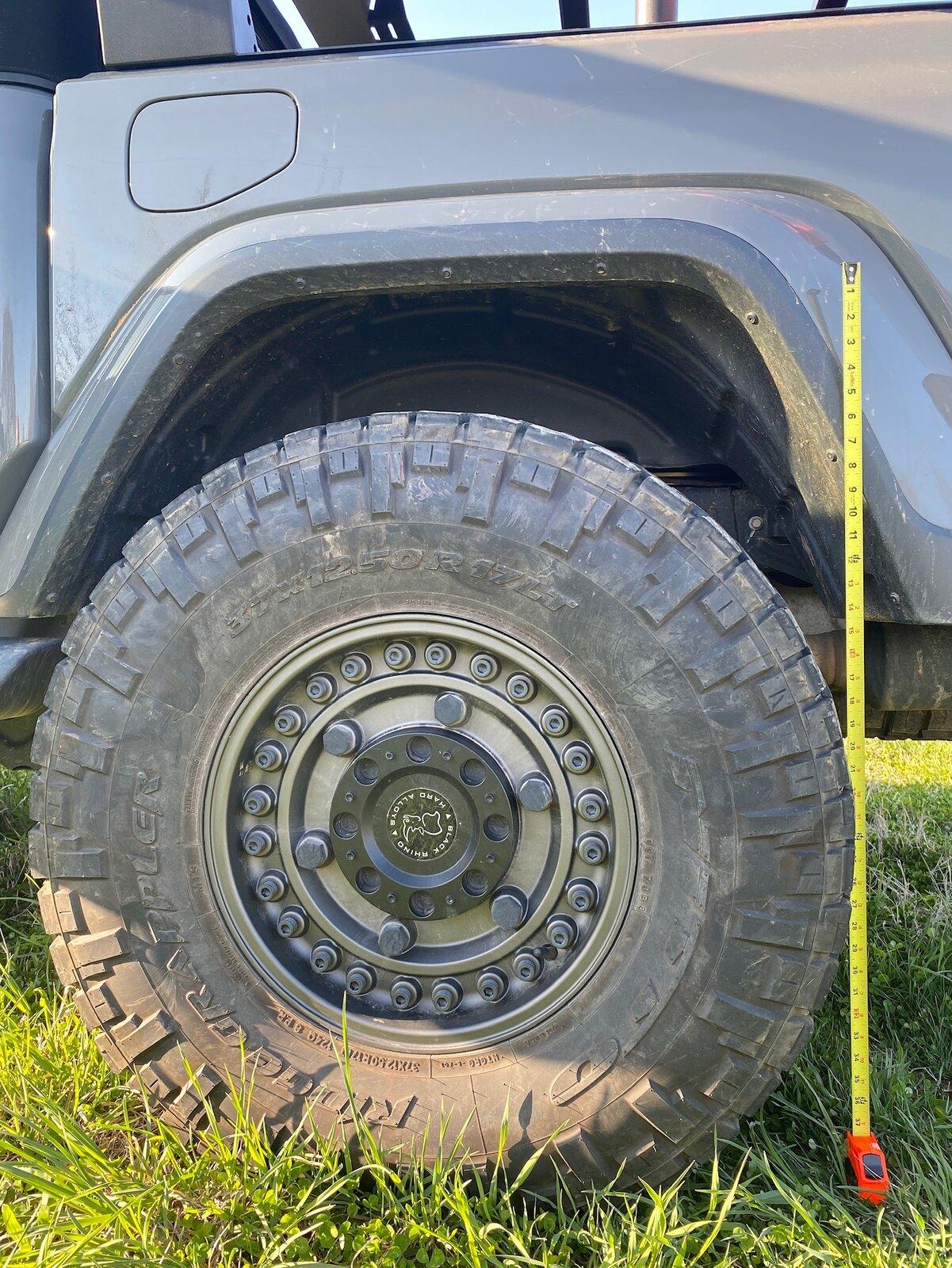 Jeep Gladiator What did you do TO your Gladiator today? [ADMIN WARNING: NO POLITICS, NO GUN TALK] rear height.JPG