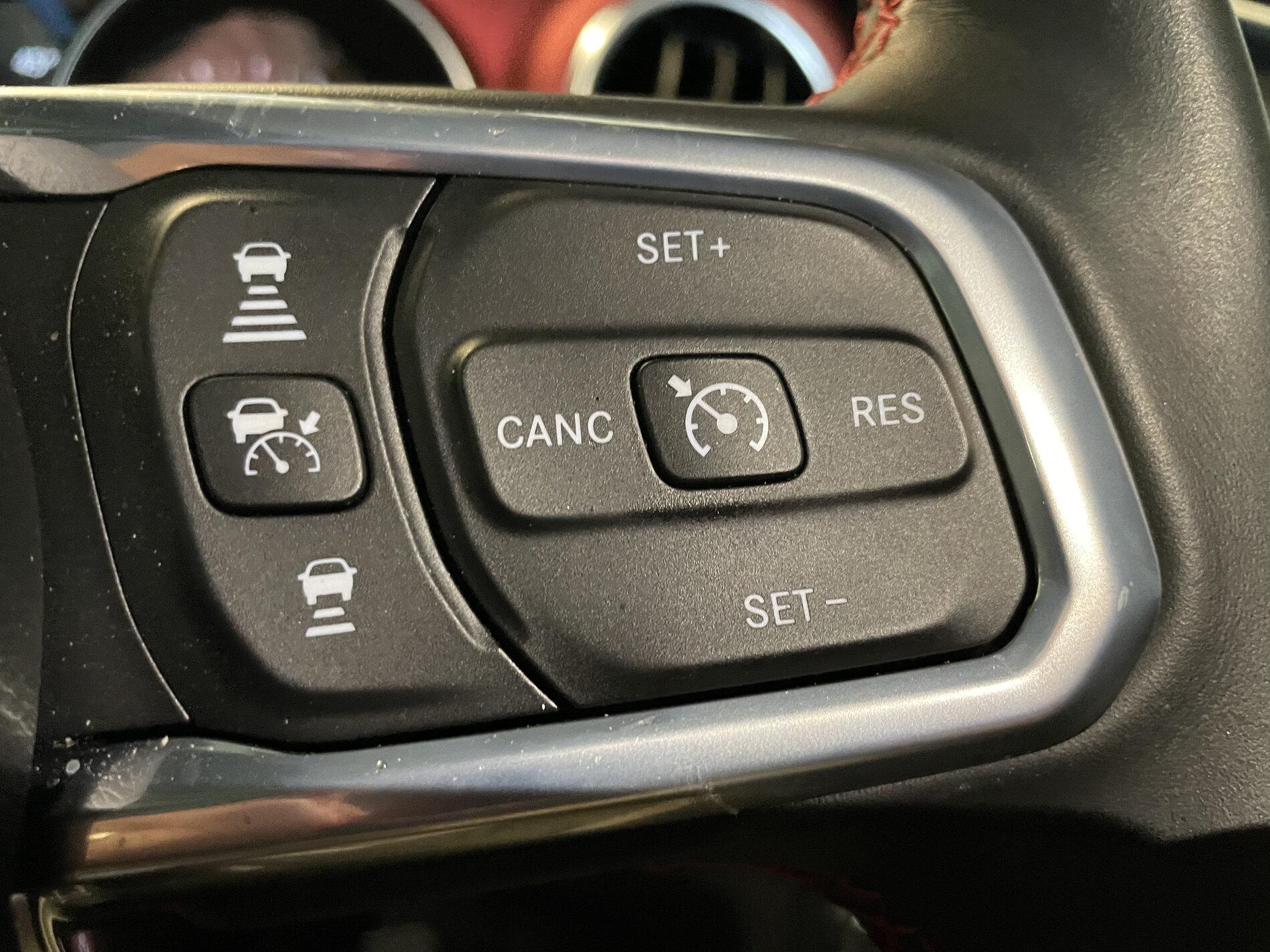 Jeep Gladiator 2021 Acid Green Ecodiesel Rubicon 5k miles 309DCEC9-2209-467A-9419-D2E3CF815C98