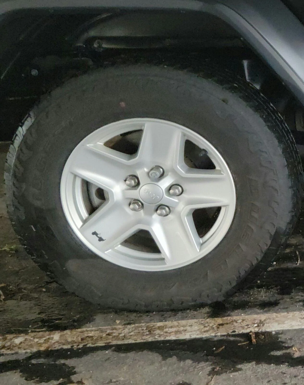 Jeep Gladiator Sport Wheels and Tires for Sale 20210522_123301